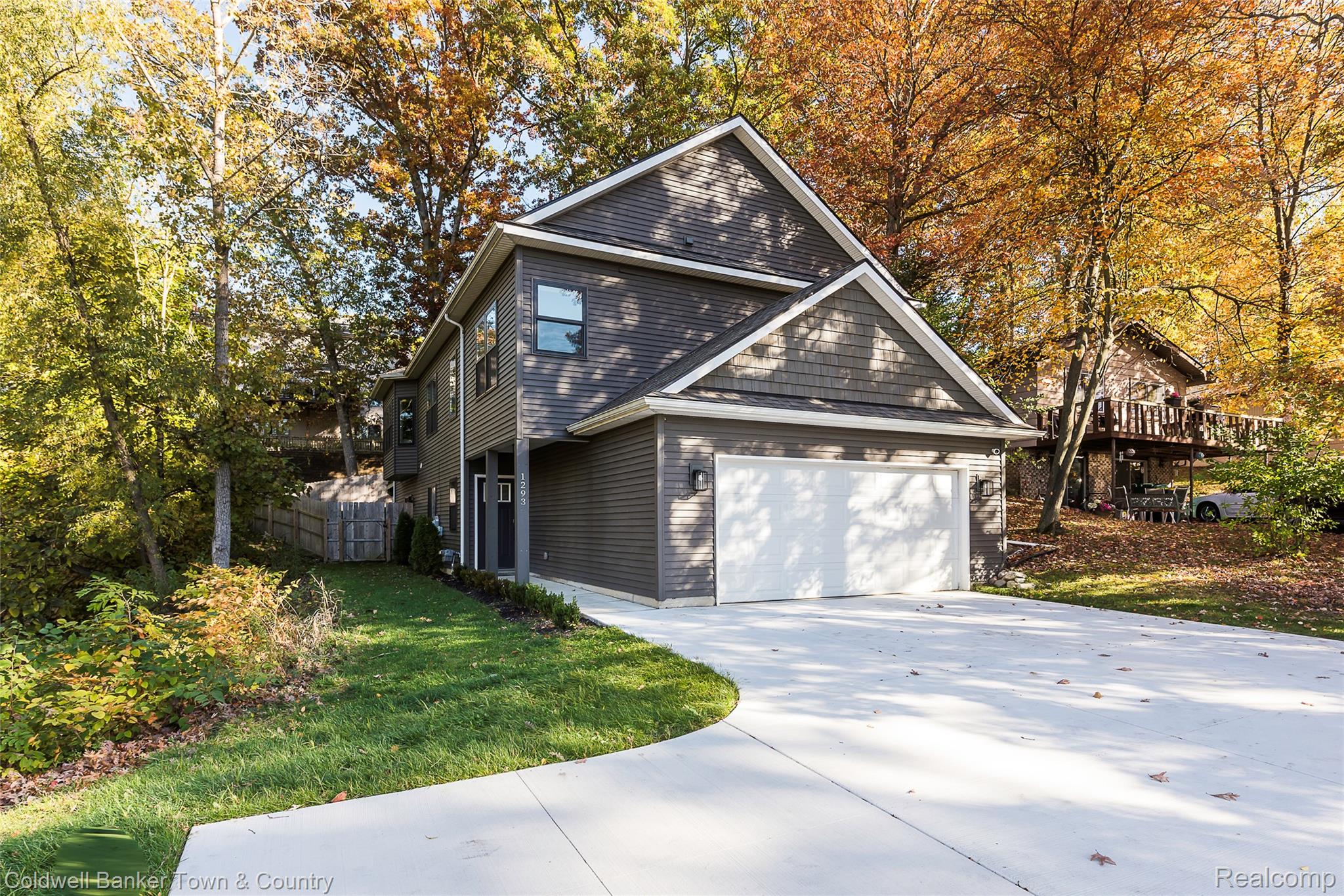 1293 Brighton Lake Road Brighton City MI 48116