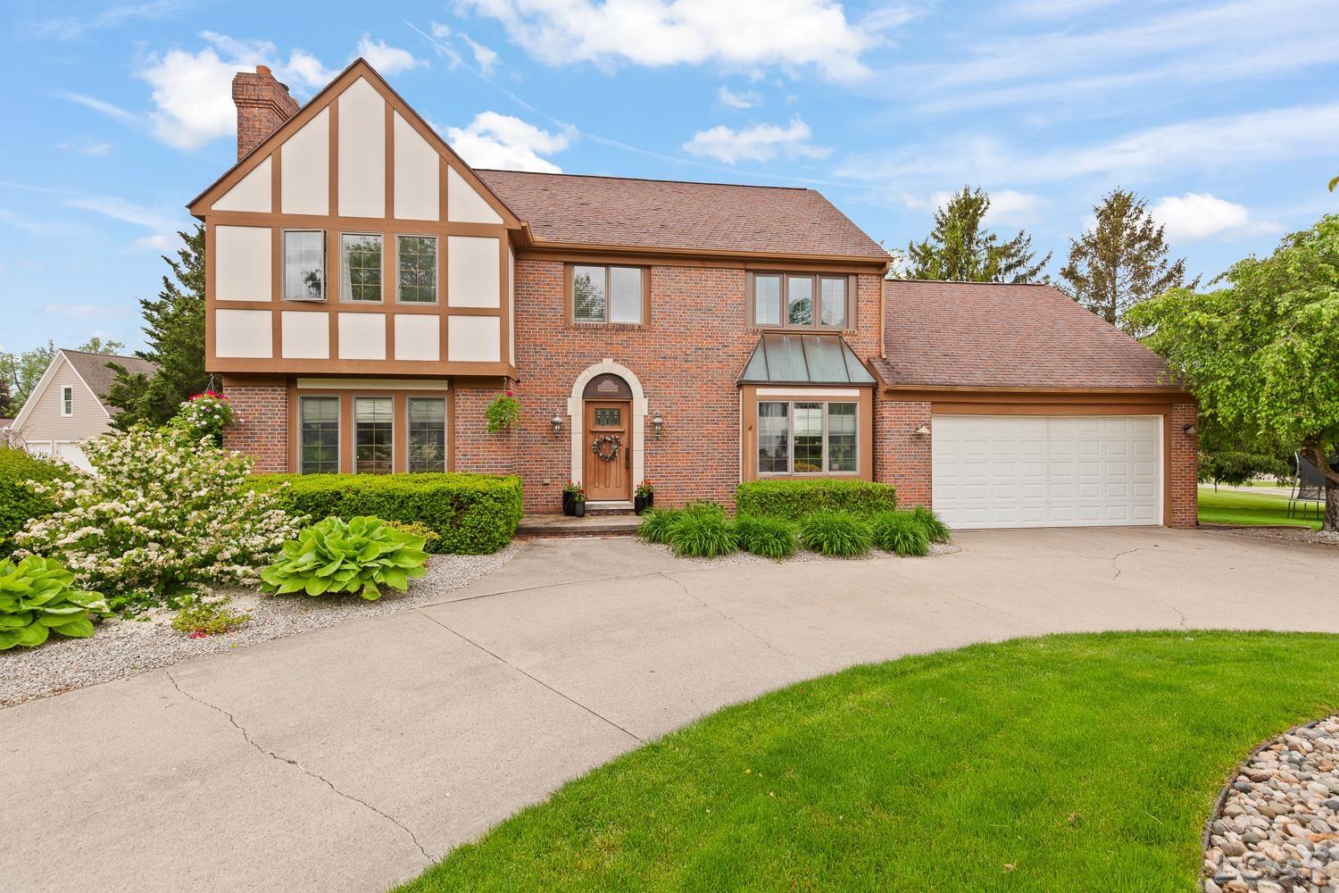 431 Meadowbrook Drive Adrian City MI 49221