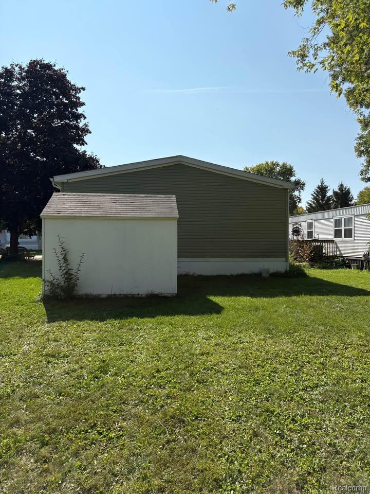 6421 Breezeway Drive Brighton City MI 48114