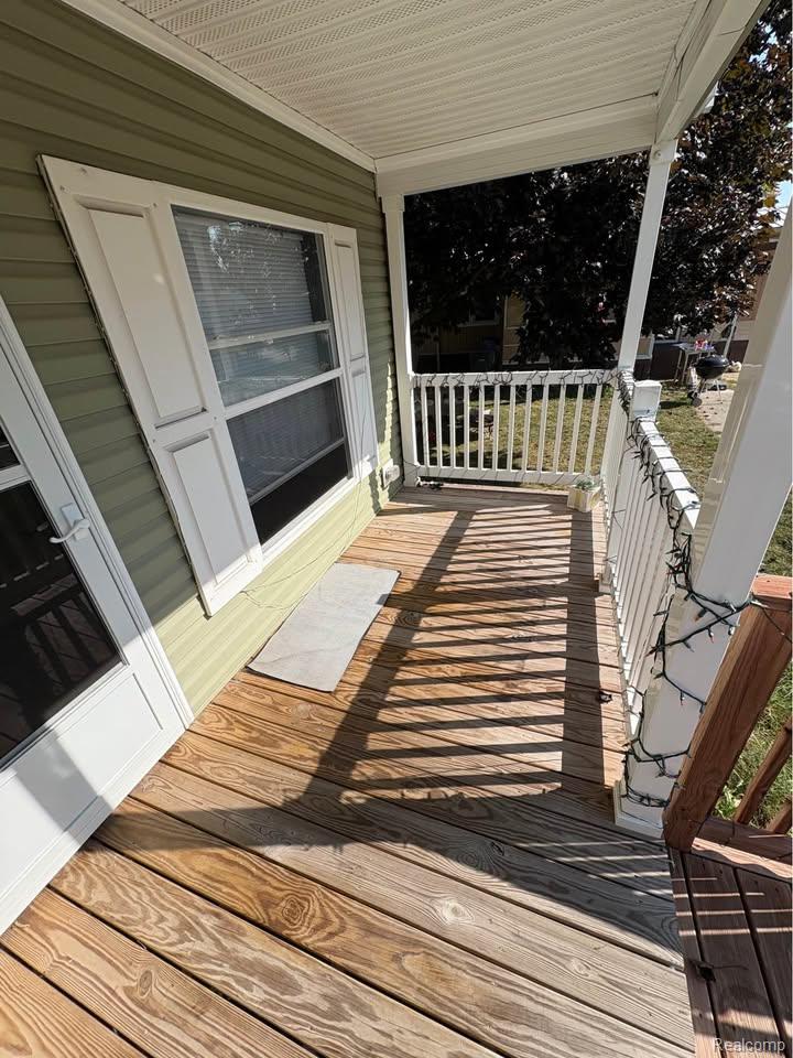 6421 Breezeway Drive Brighton City MI 48114