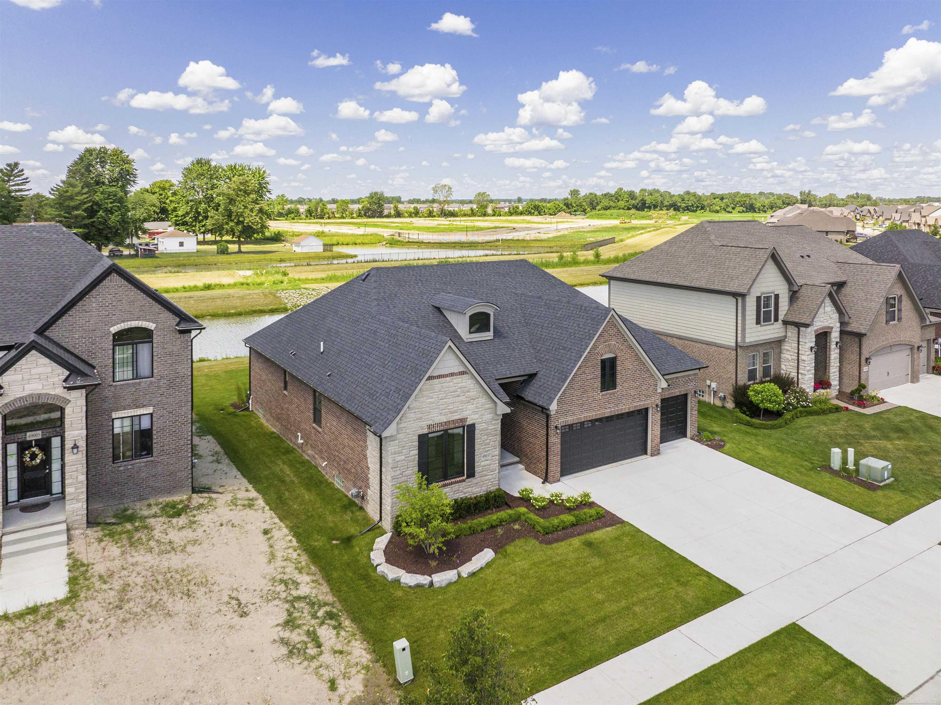 17524 Stallman Drive Macomb Township MI 48042