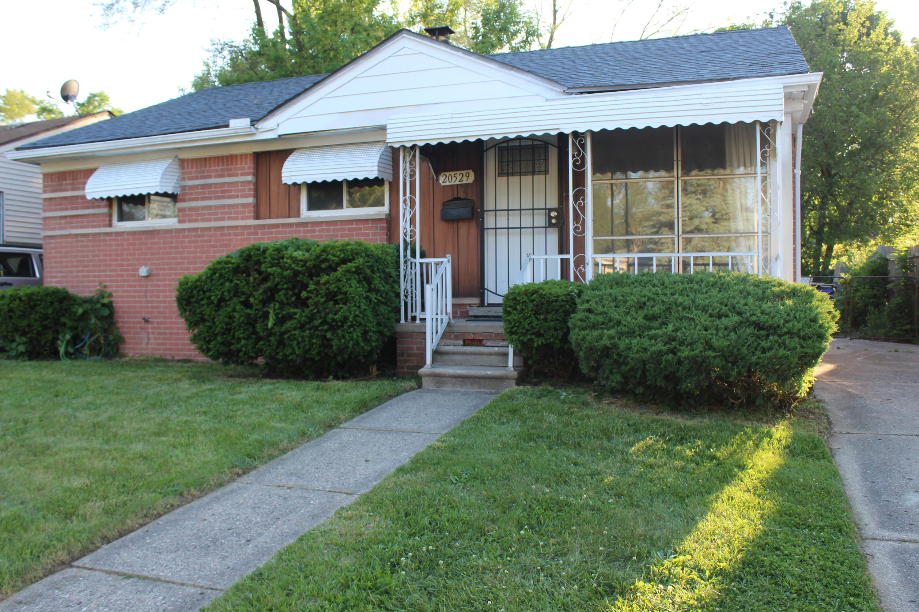 20529 Grandview Street Detroit City MI 48219