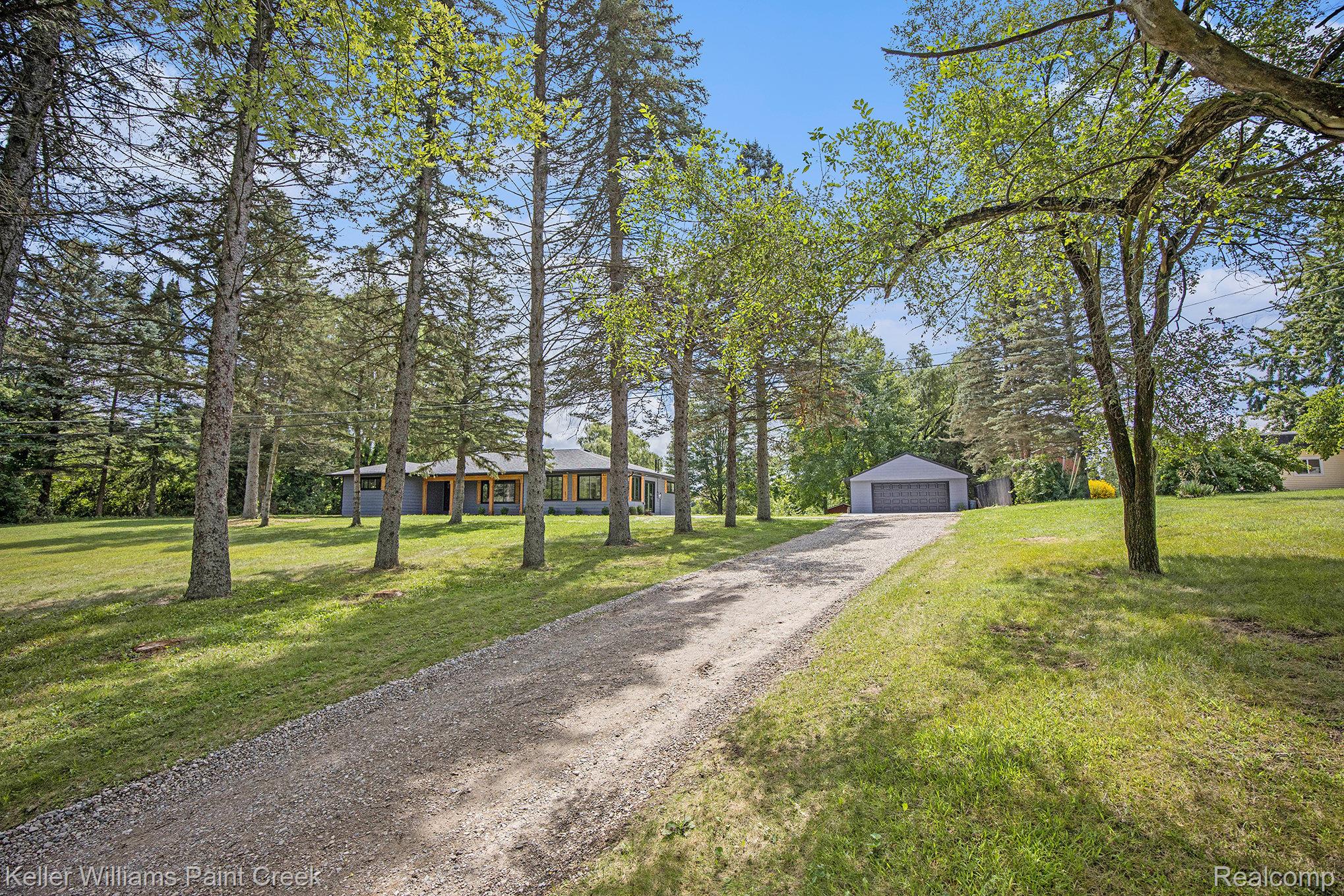 931 Rochester Road Addison Township MI 48367