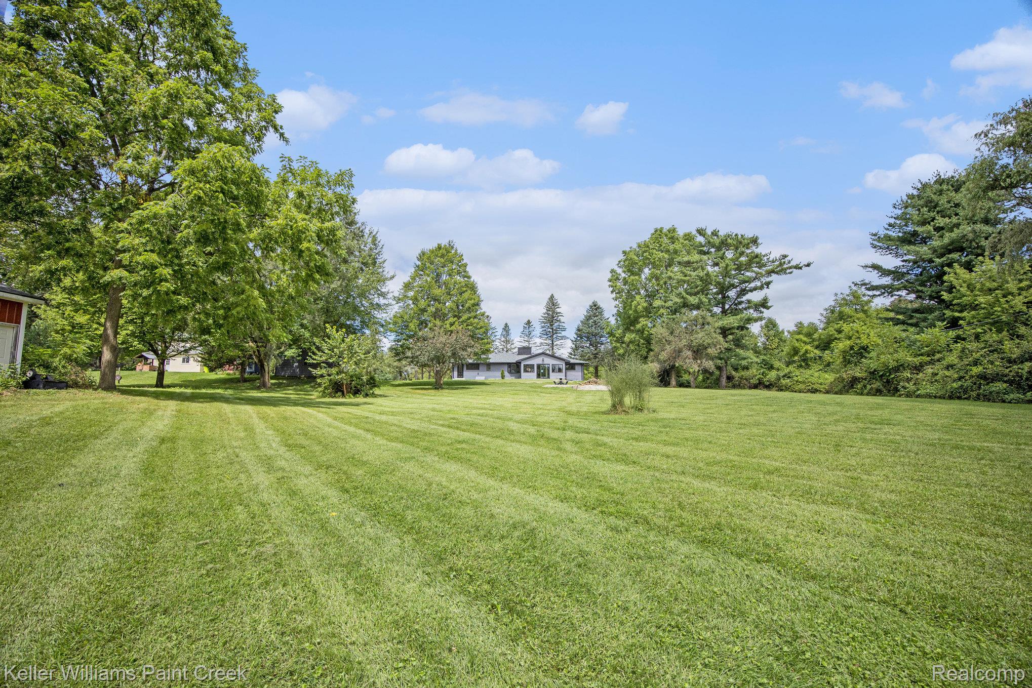 931 Rochester Road Addison Township MI 48367