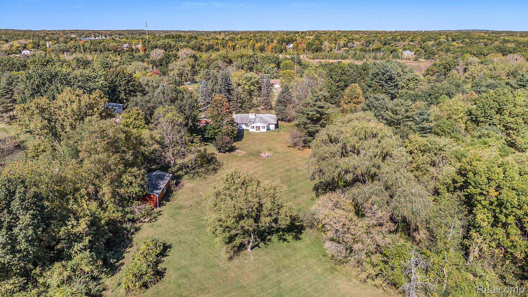 931 Rochester Road Addison Township MI 48367