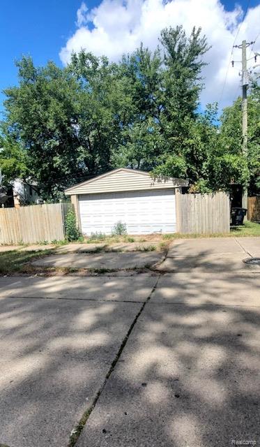 11800 Riad Street Detroit City MI 48224
