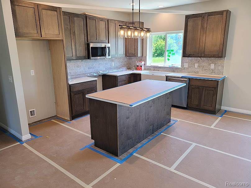10008 Quarry Ridge Road Springfield Charter Township MI 48346