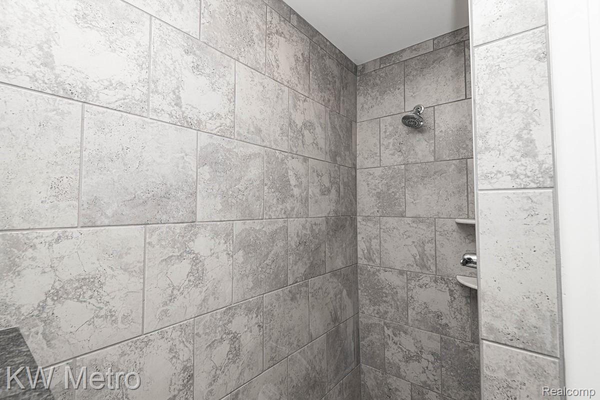 12 Parker Lane Brandon Charter Township MI 48462