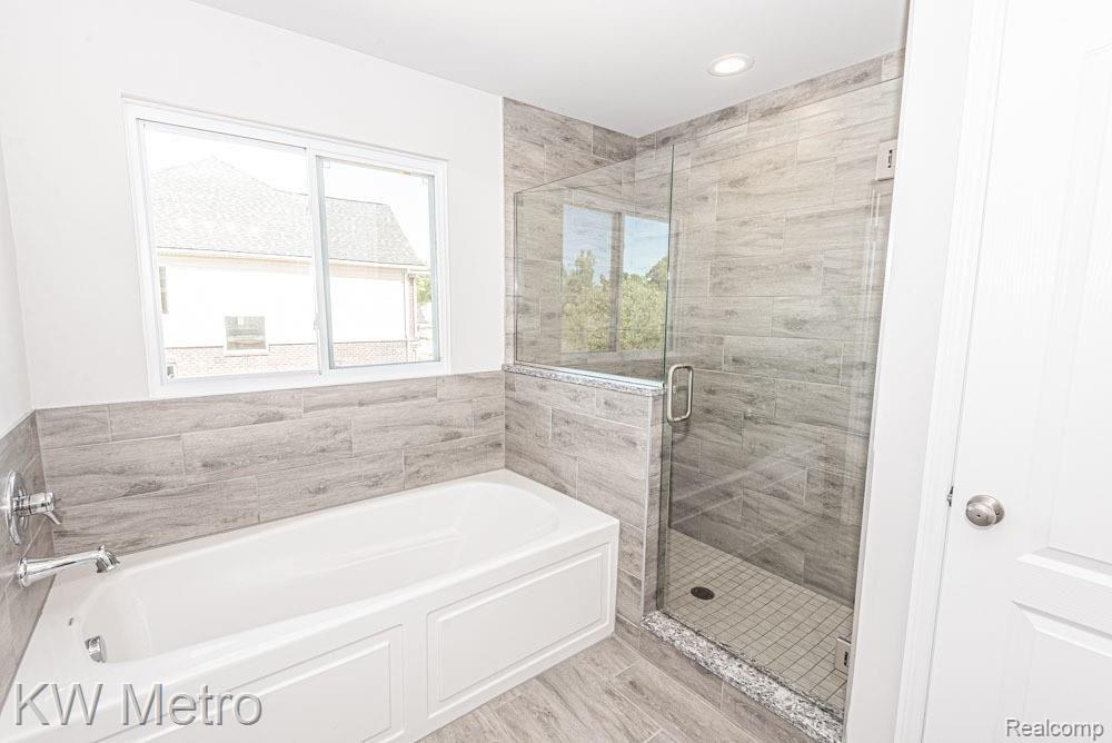 12 Parker Lane Brandon Charter Township MI 48462