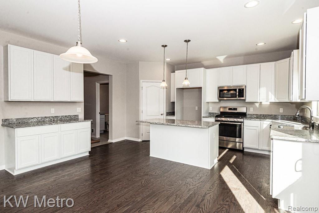 12 Parker Lane Brandon Charter Township MI 48462