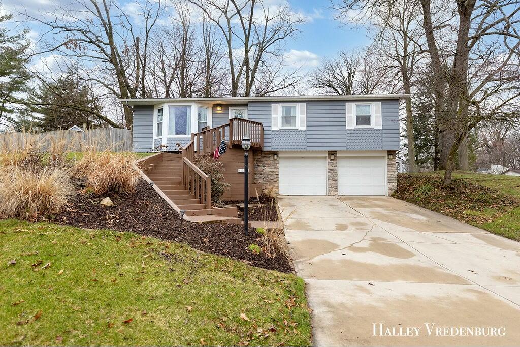 4599 Lantern Court NW Alpine Township MI 49321