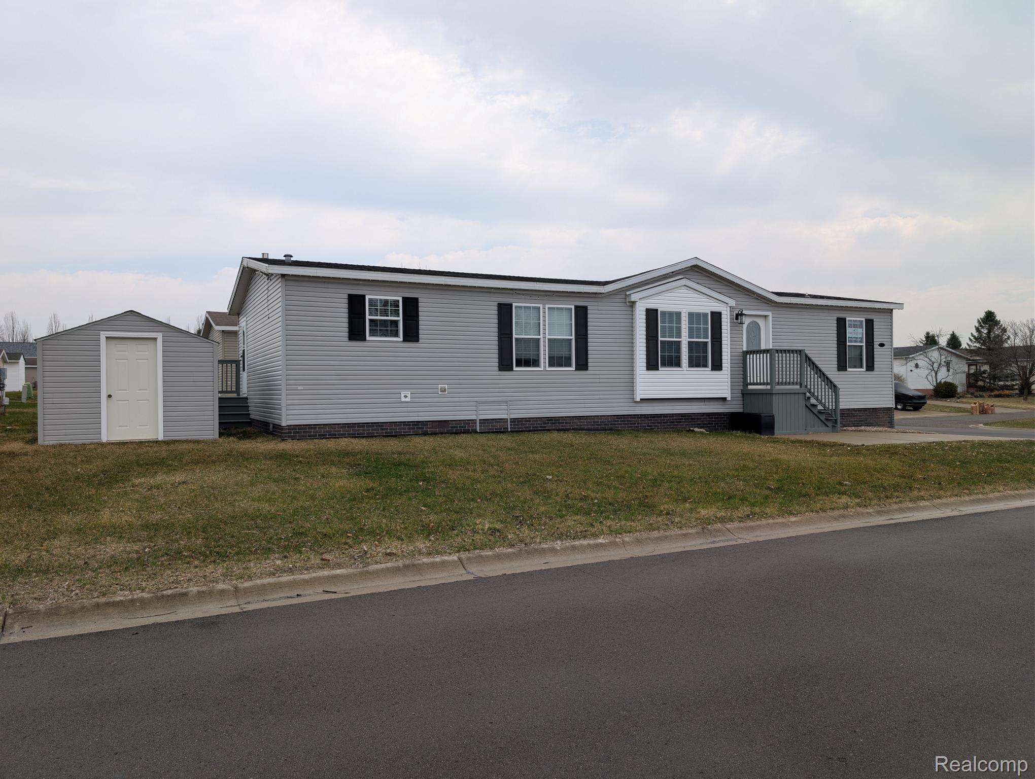 Green Oak Township MI, 11045 Woodland Ridge Court