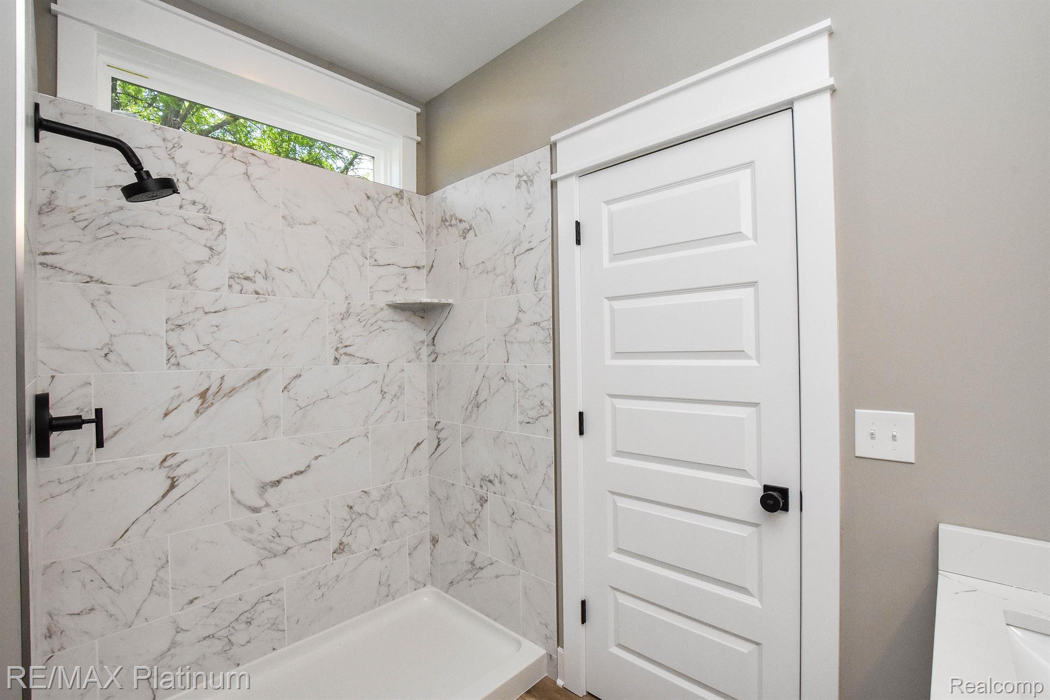 43 Candlelight Court Brighton Township MI 48114