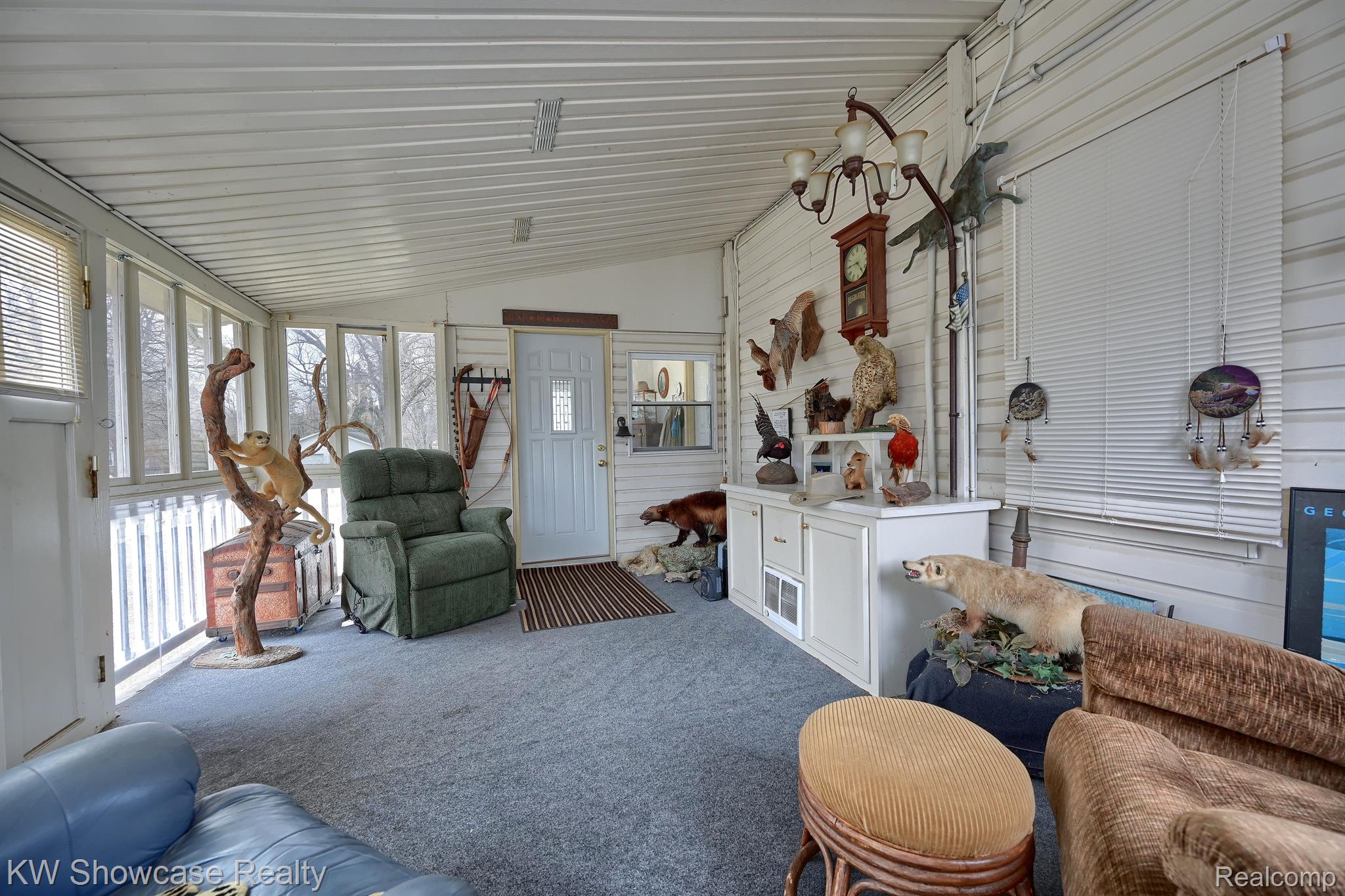 89 Clive Avenue Waterford Charter Township MI 48328