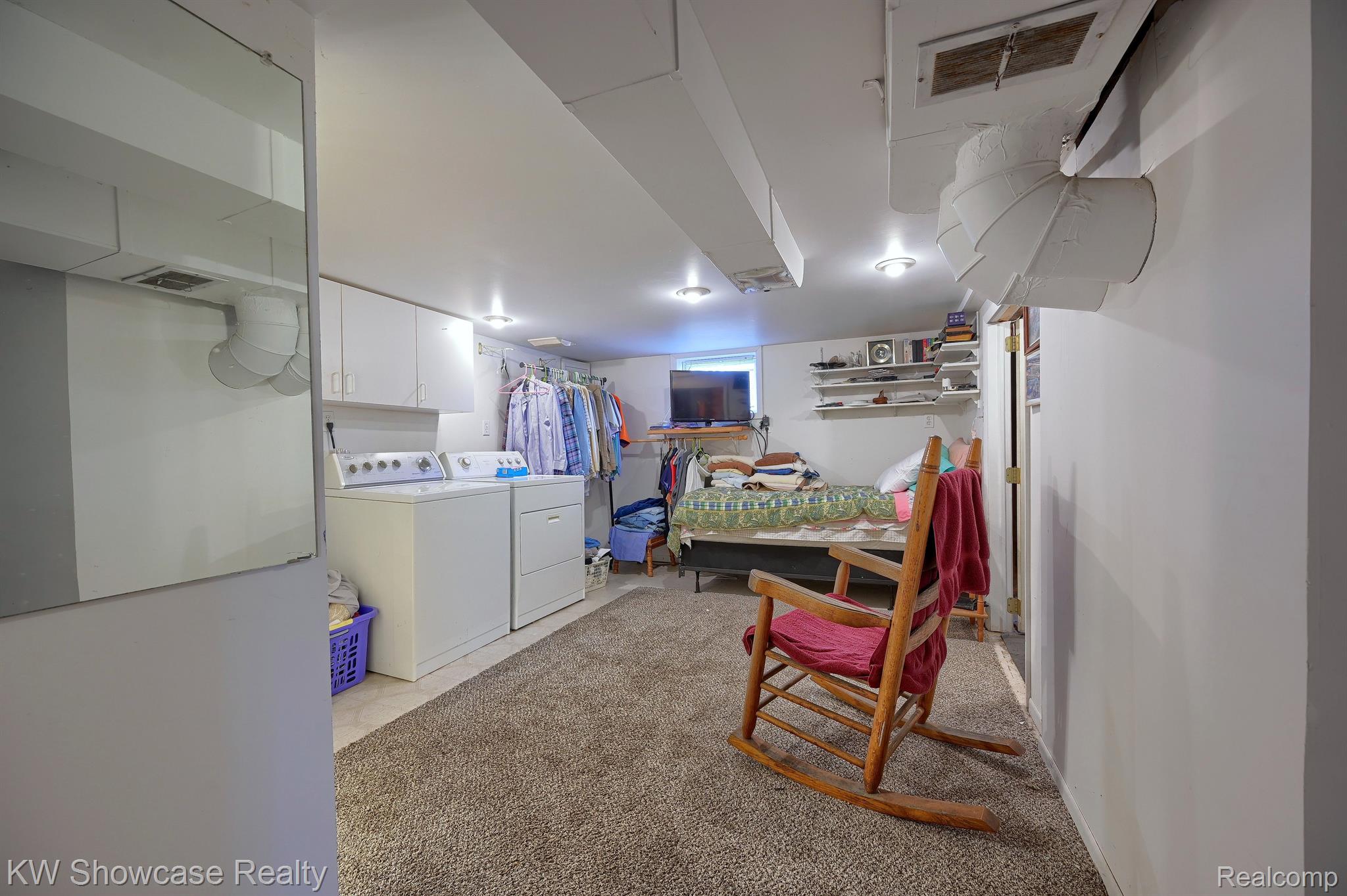 89 Clive Avenue Waterford Charter Township MI 48328
