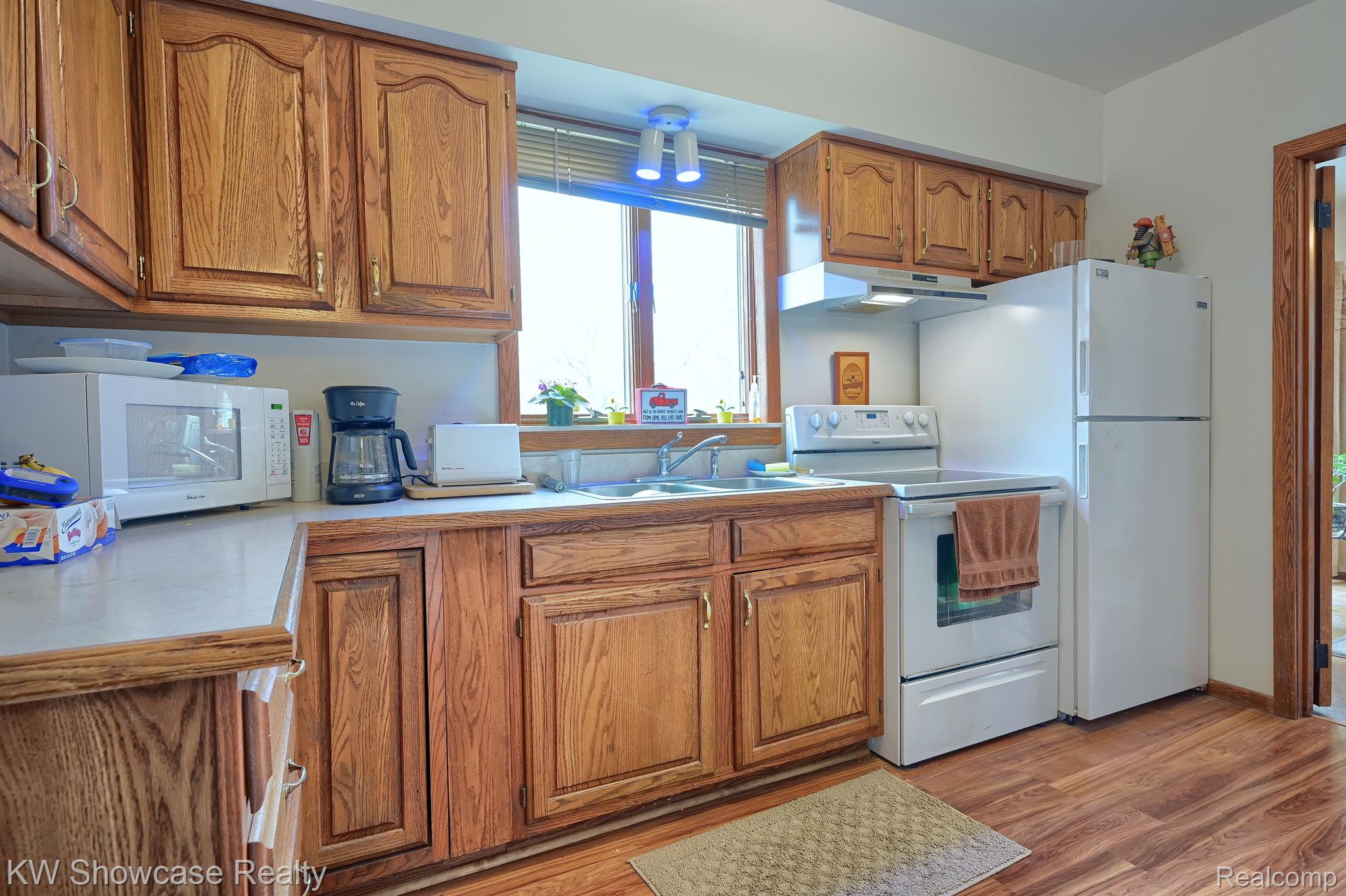 89 Clive Avenue Waterford Charter Township MI 48328