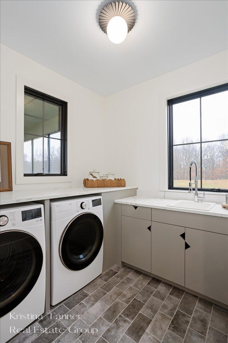 742 Honey Creek Ada Township MI 49301