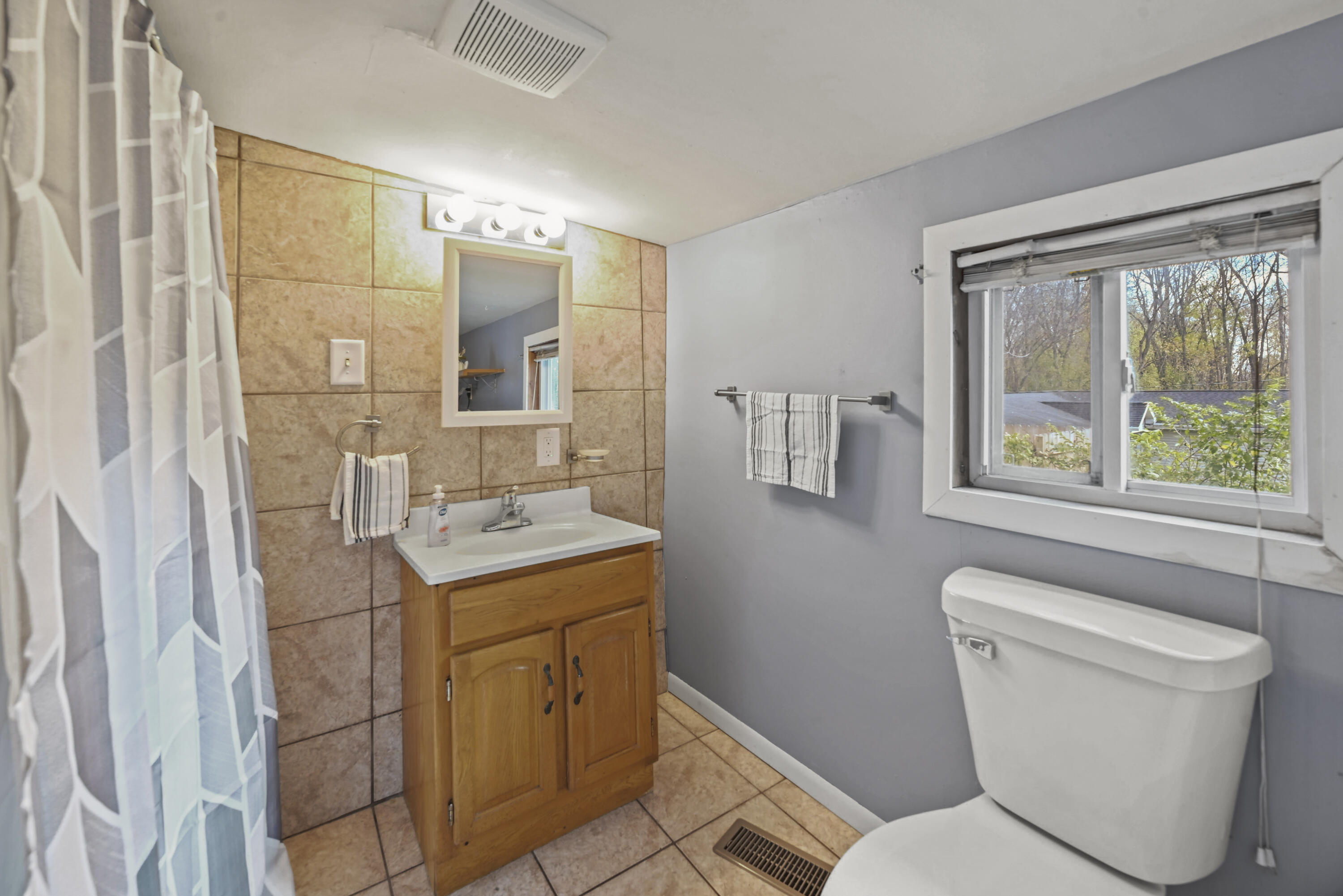 411 Hinckley Boulevard Summit Township MI 49203