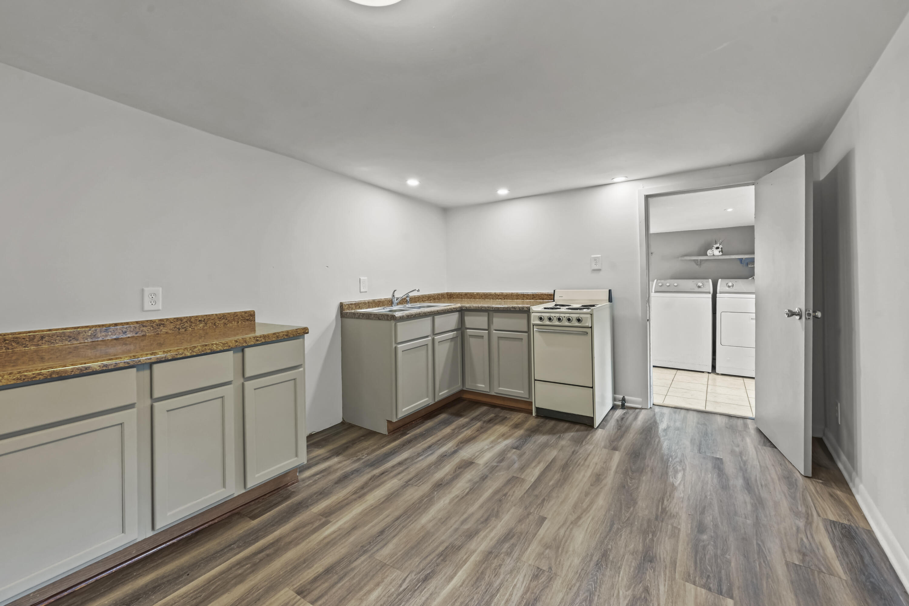 411 Hinckley Boulevard Summit Township MI 49203