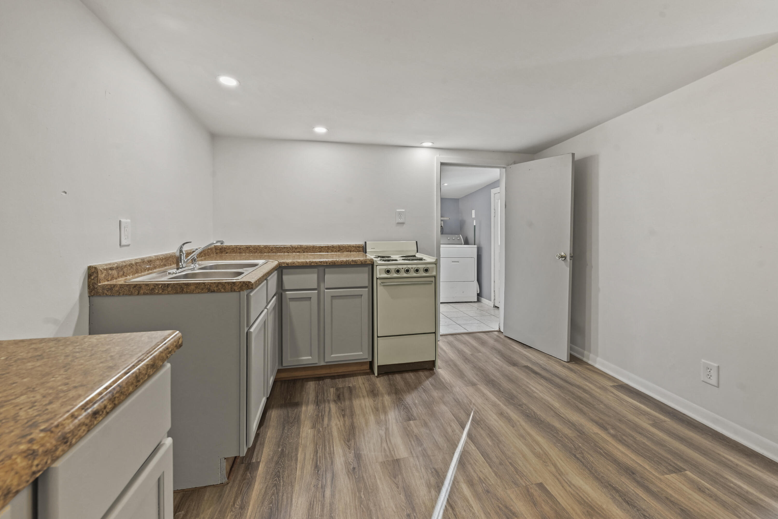 411 Hinckley Boulevard Summit Township MI 49203
