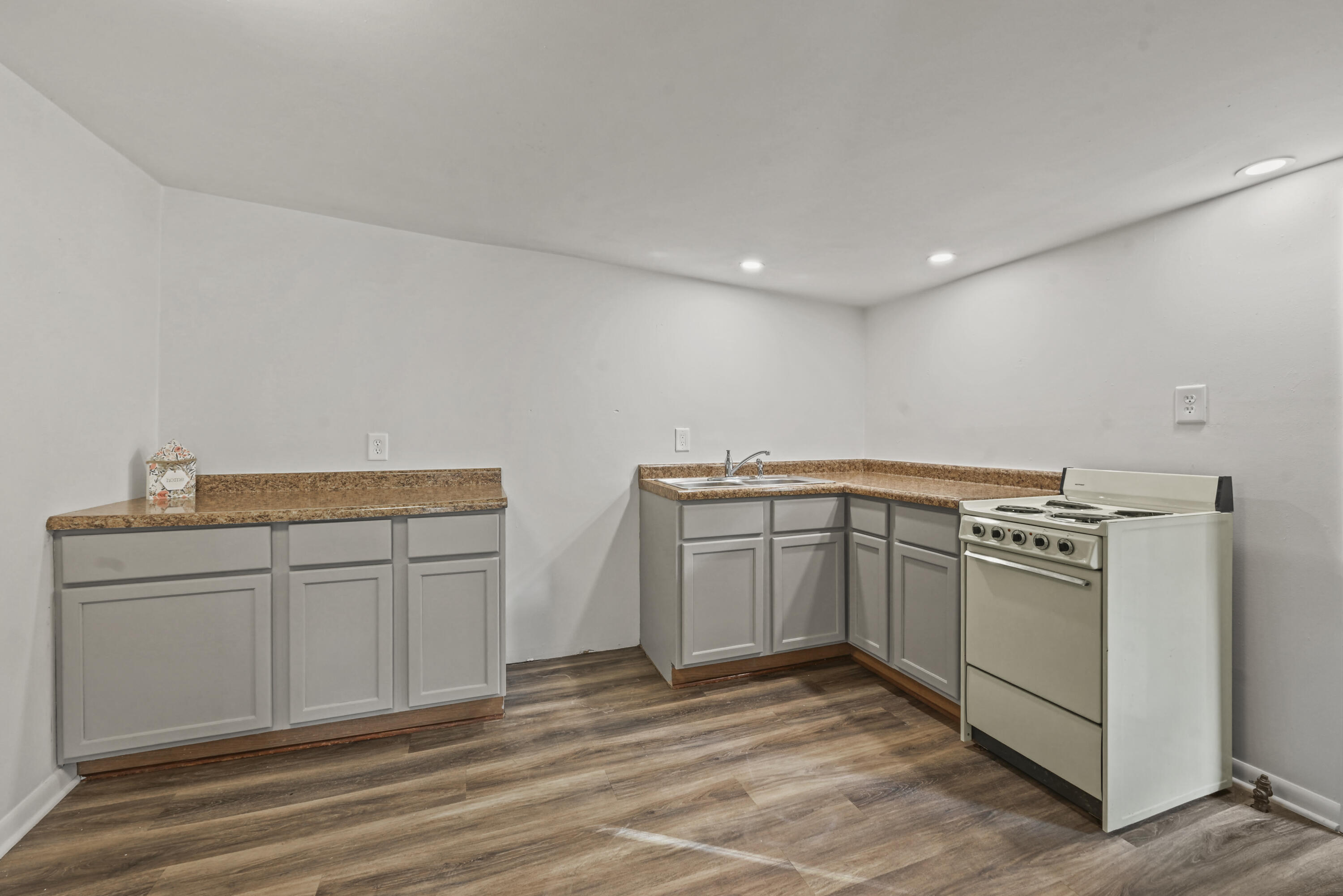 411 Hinckley Boulevard Summit Township MI 49203