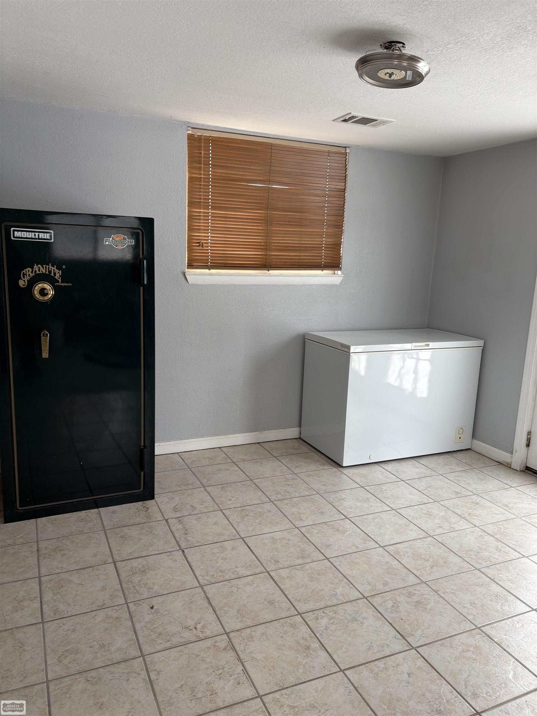 14830 Dudley Road Lynn Township MI 48097
