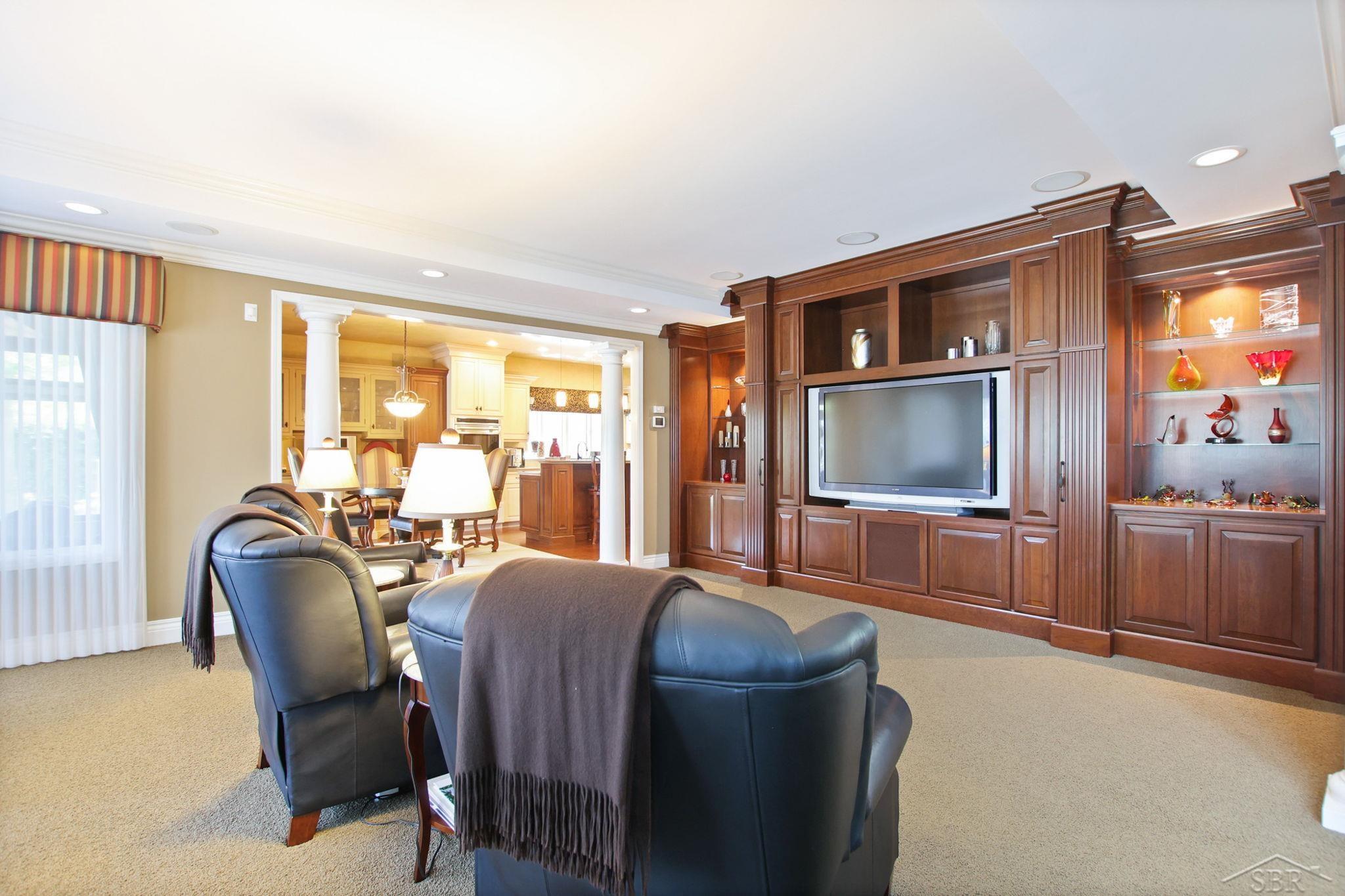 210 Golfview Drive Saginaw Charter Township MI 48638