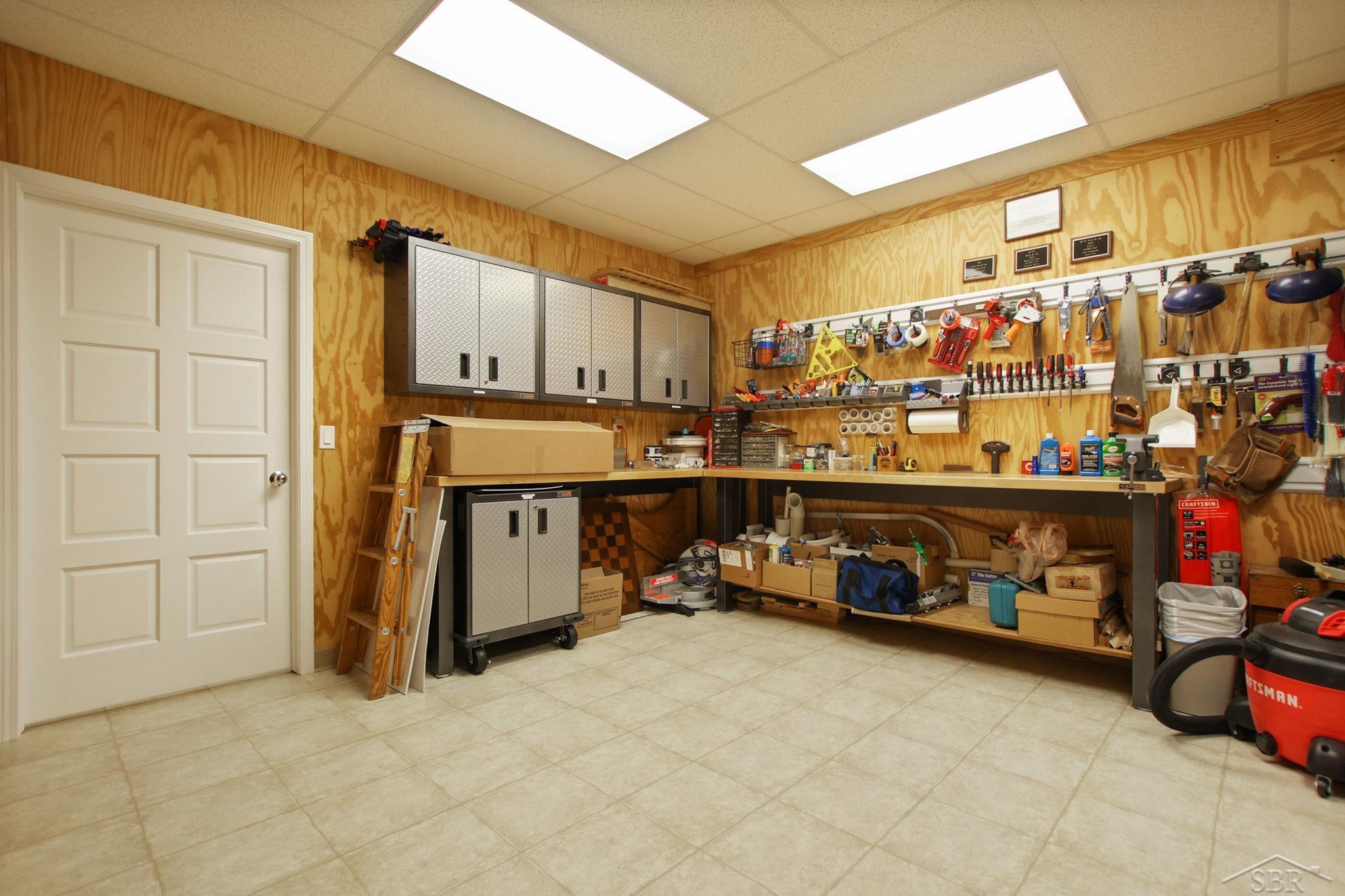 210 Golfview Drive Saginaw Charter Township MI 48638