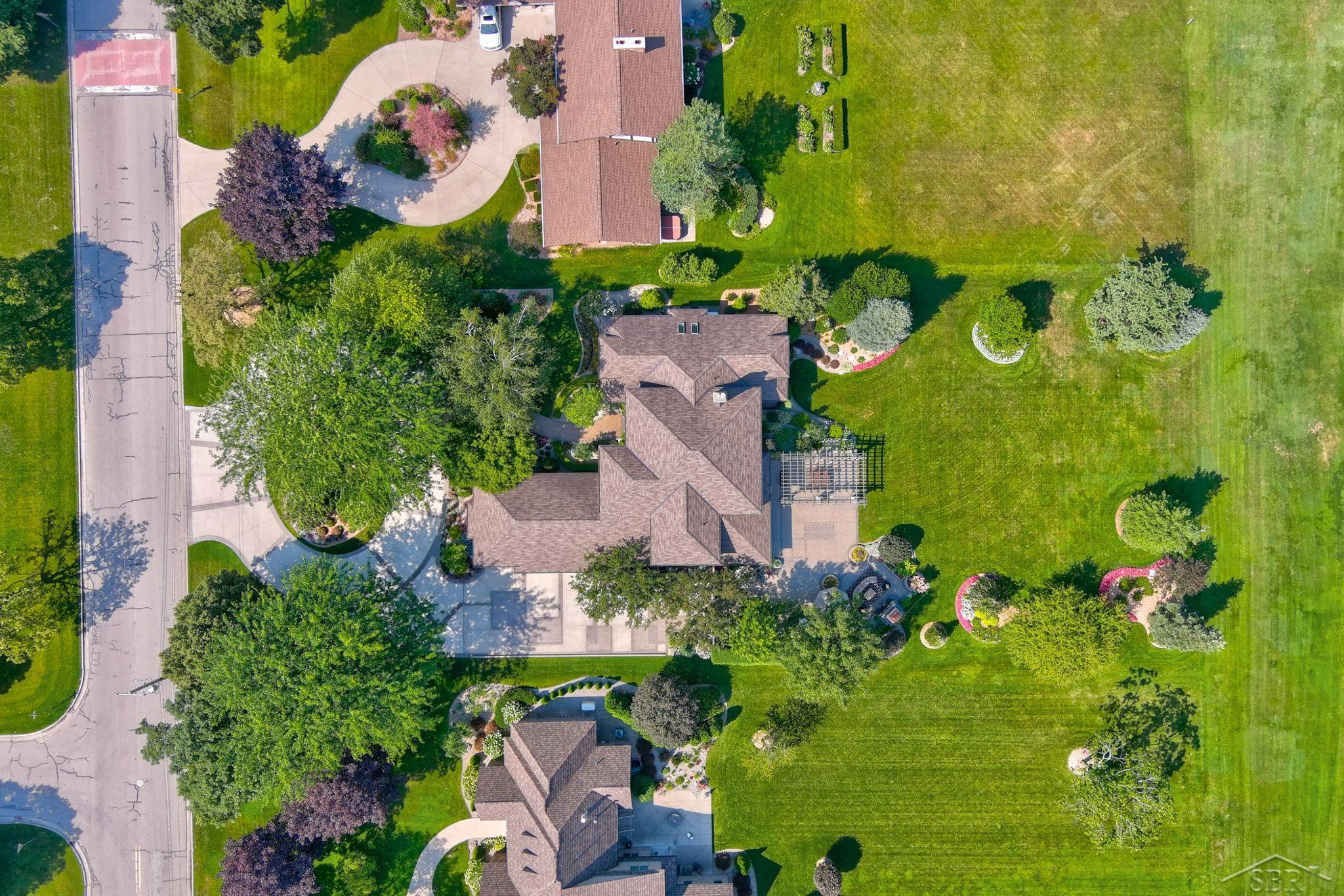 210 Golfview Drive Saginaw Charter Township MI 48638