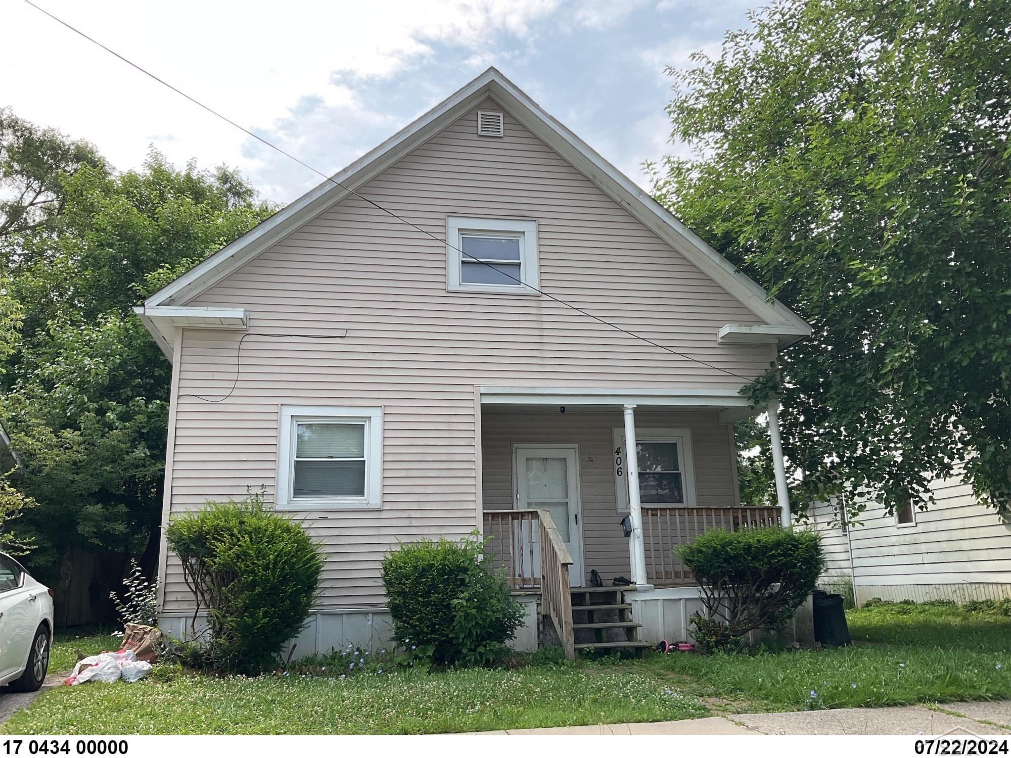 406 S Woodbridge Street Saginaw City MI 48602