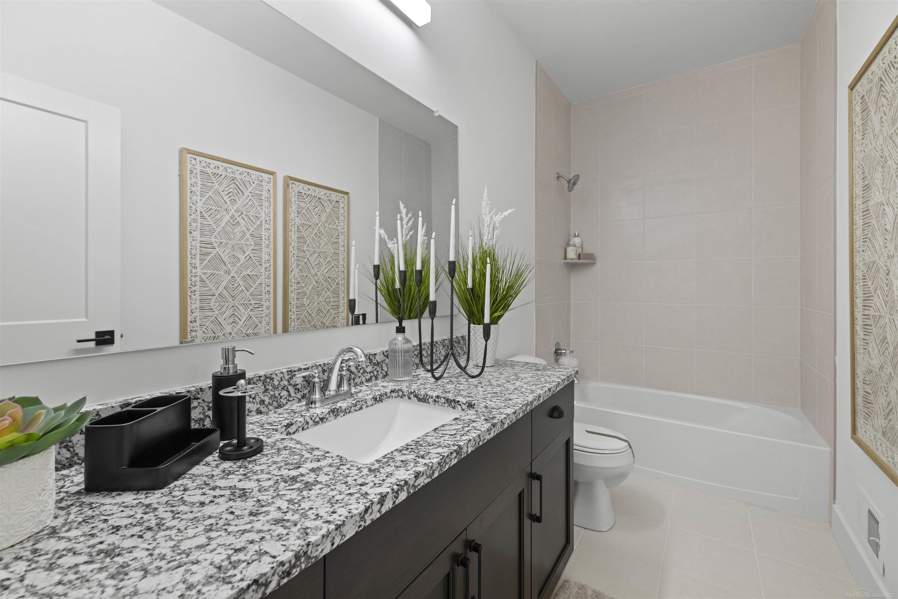 55464 Bay Oaks Court Shelby Charter Township MI 48315