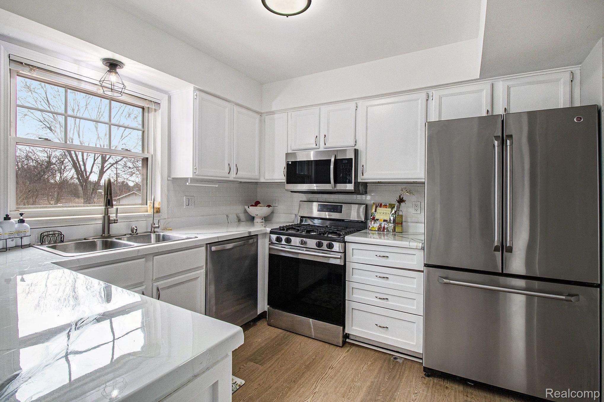 13428 Sequoia Lane Green Oak Township MI 48178