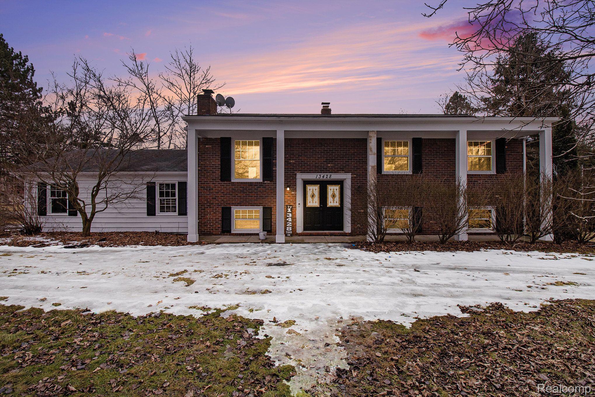 13428 Sequoia Lane Green Oak Township MI 48178