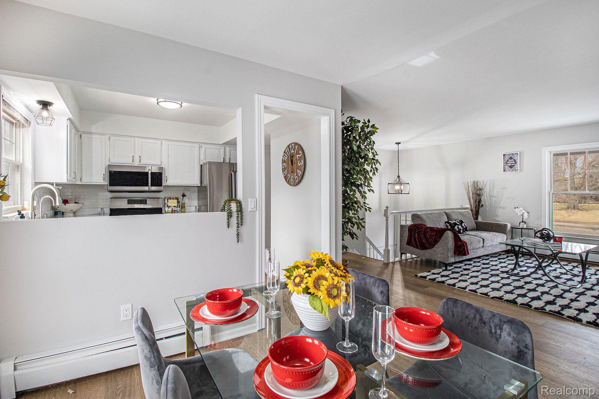 13428 Sequoia Lane Green Oak Township MI 48178