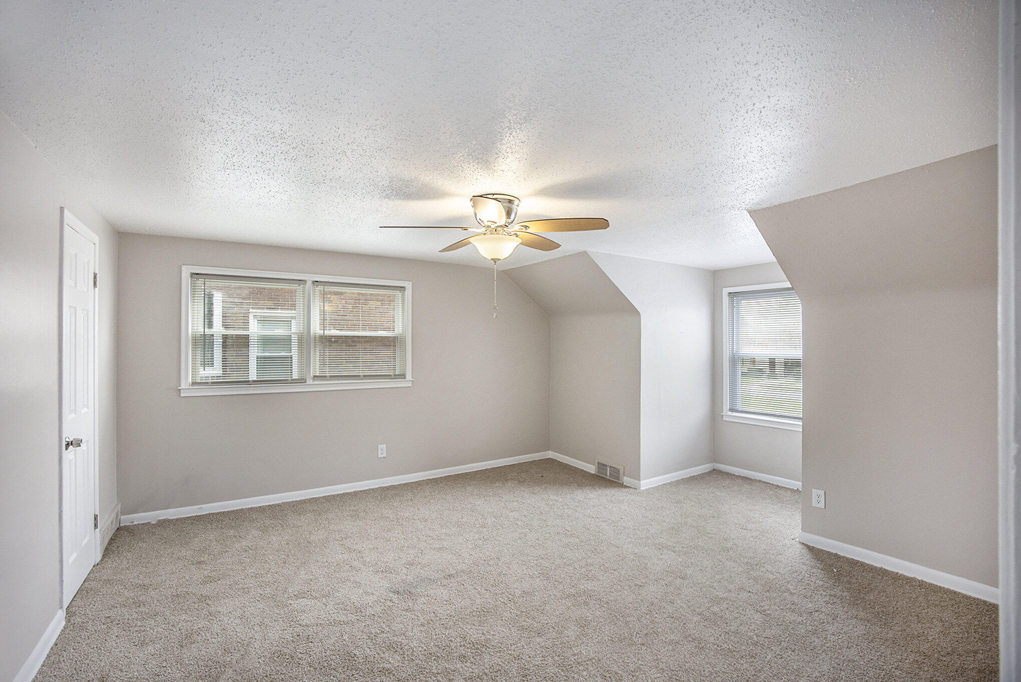 10793 E Outer Drive Detroit City MI 48224
