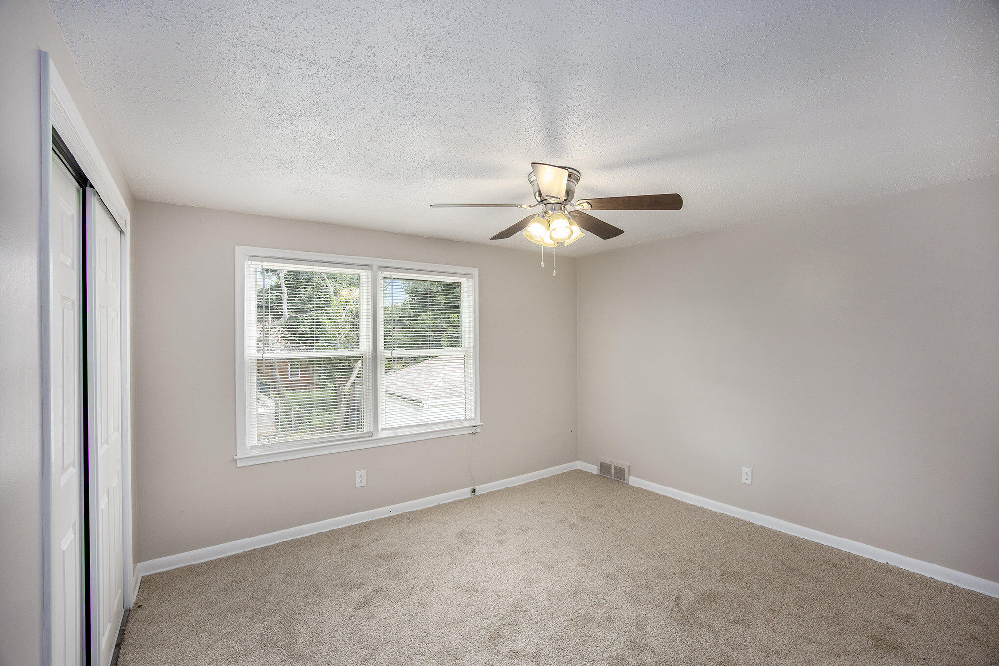 10793 E Outer Drive Detroit City MI 48224