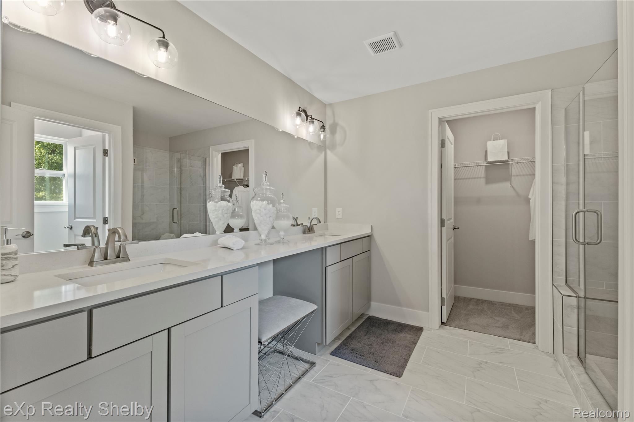 52137 Wellington Valley Drive Macomb Township MI 48042