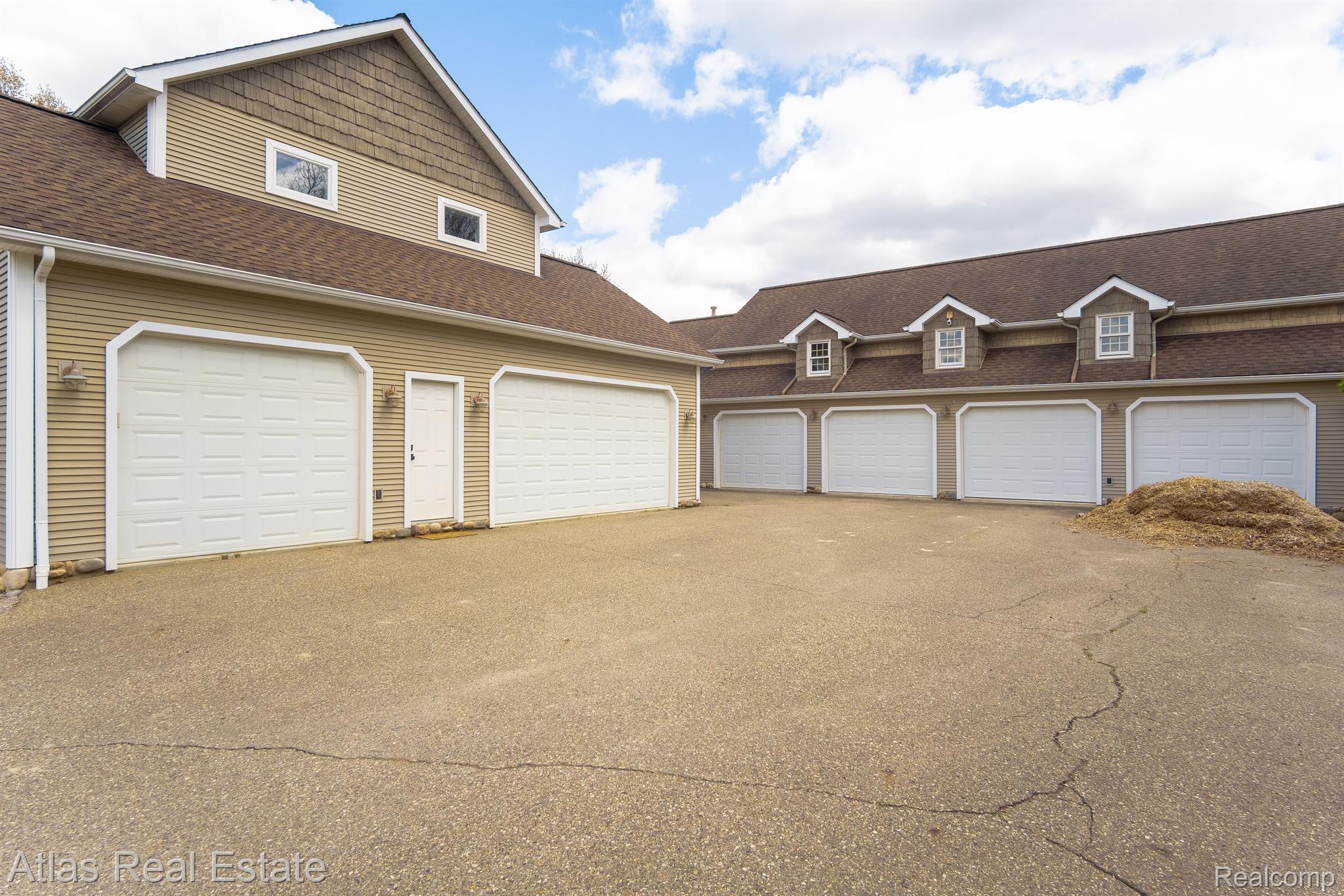 2716 Lake George Road Addison Township MI 48367