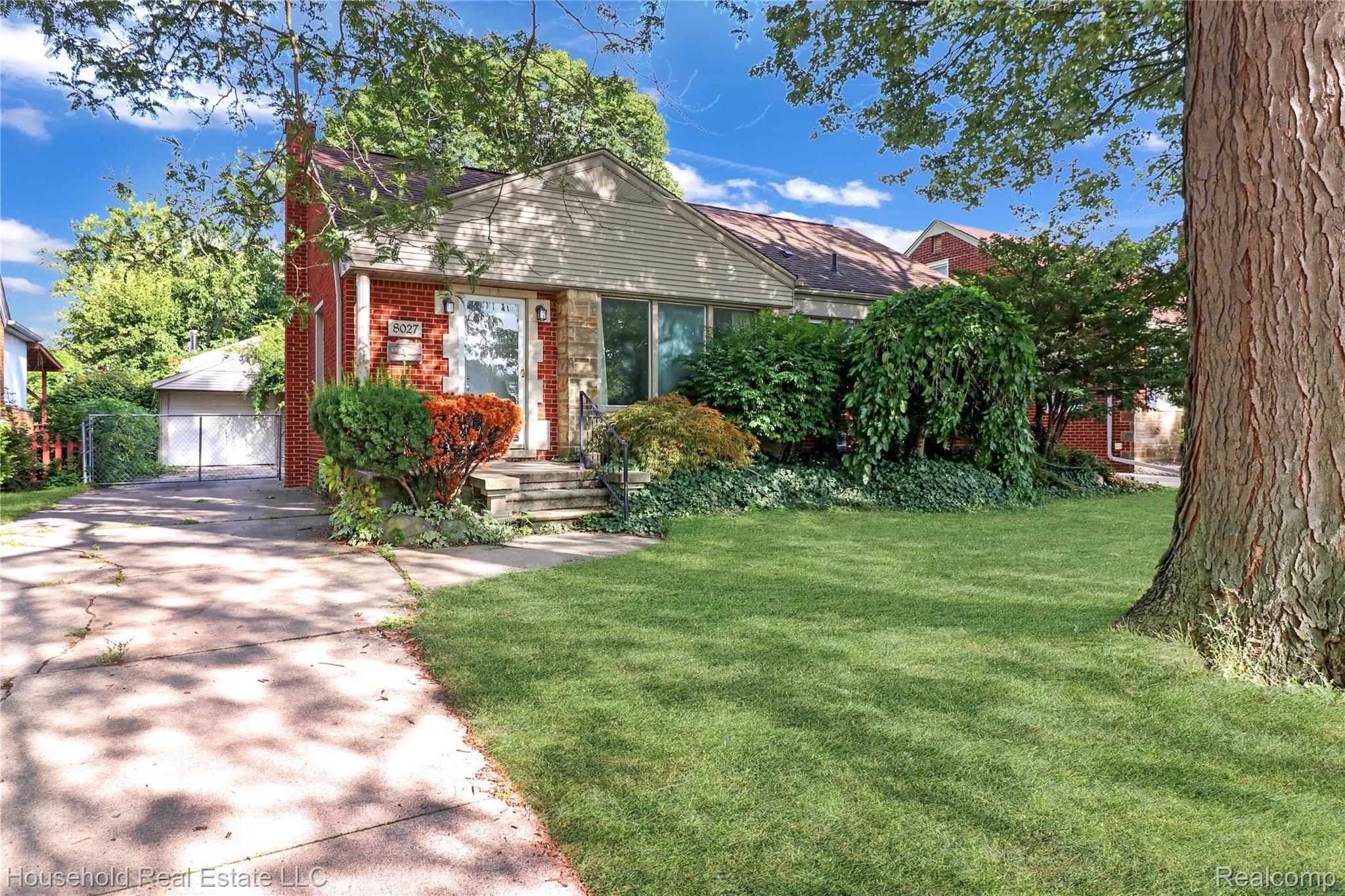 8027 Kolb Avenue Allen Park City MI 48101