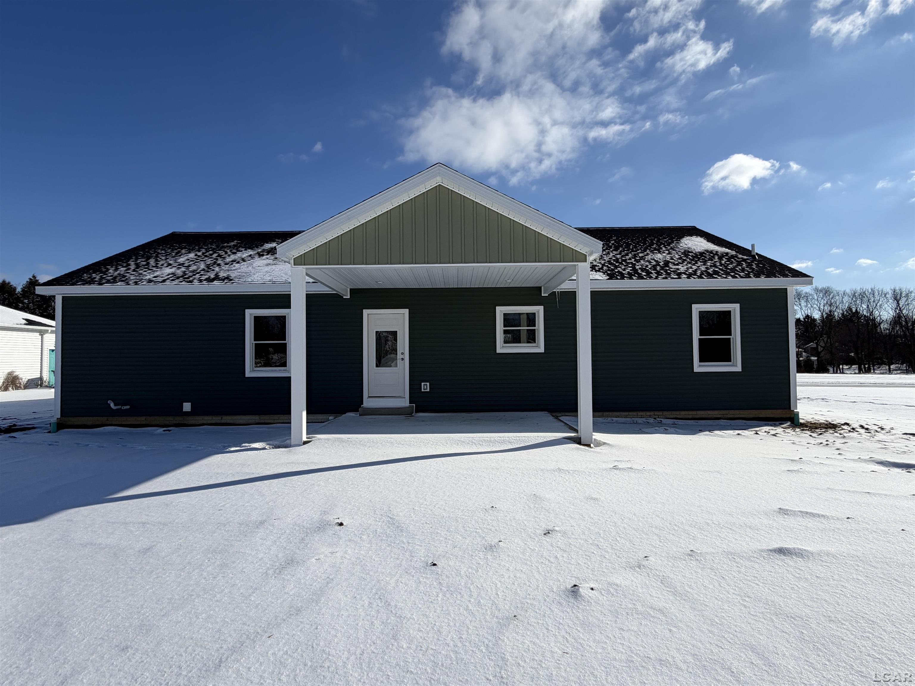 4173 Evergreen Road Adrian City MI 49221