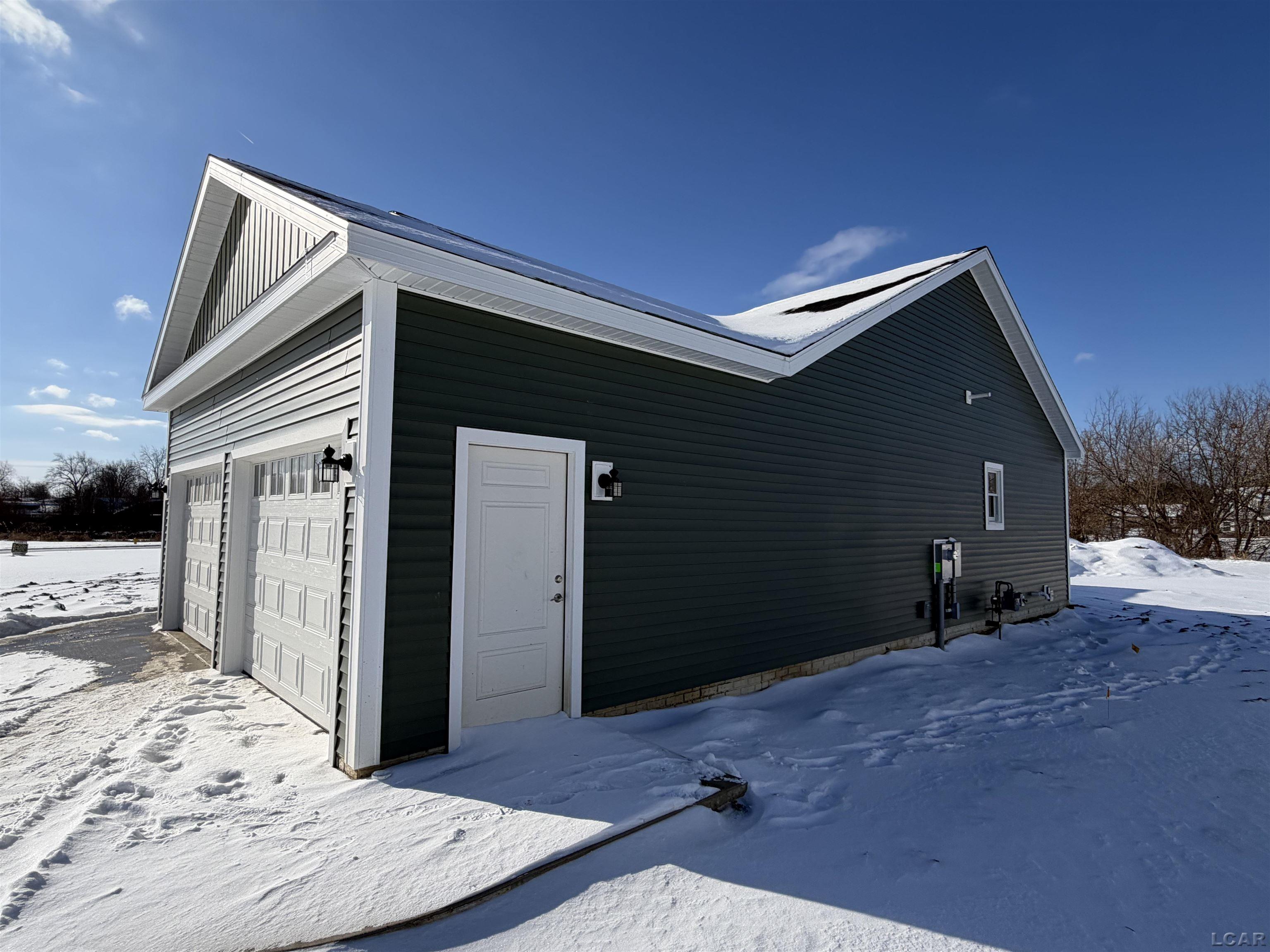 4173 Evergreen Road Adrian City MI 49221