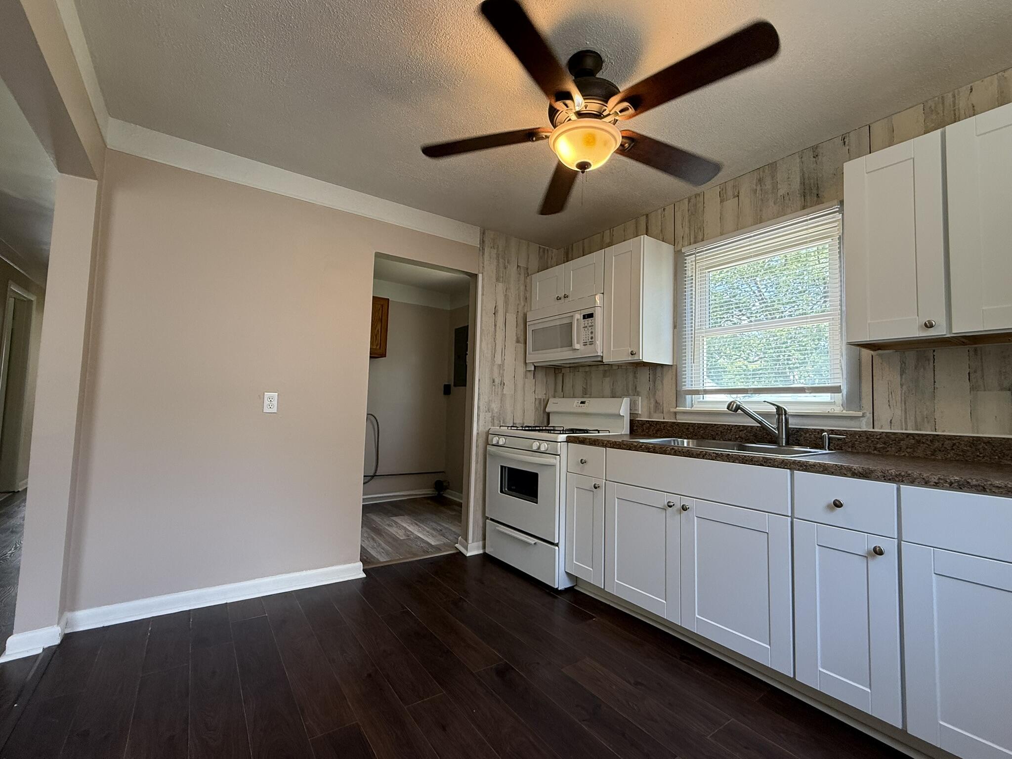 5873 Merrick Street Taylor City MI 48180