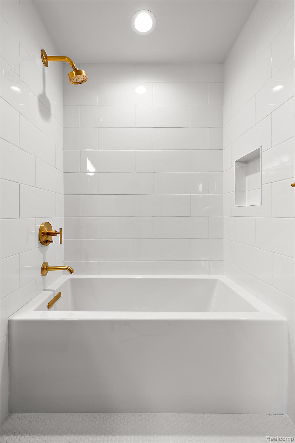 4995 Saddleridge Trail Ann Arbor City MI 48105