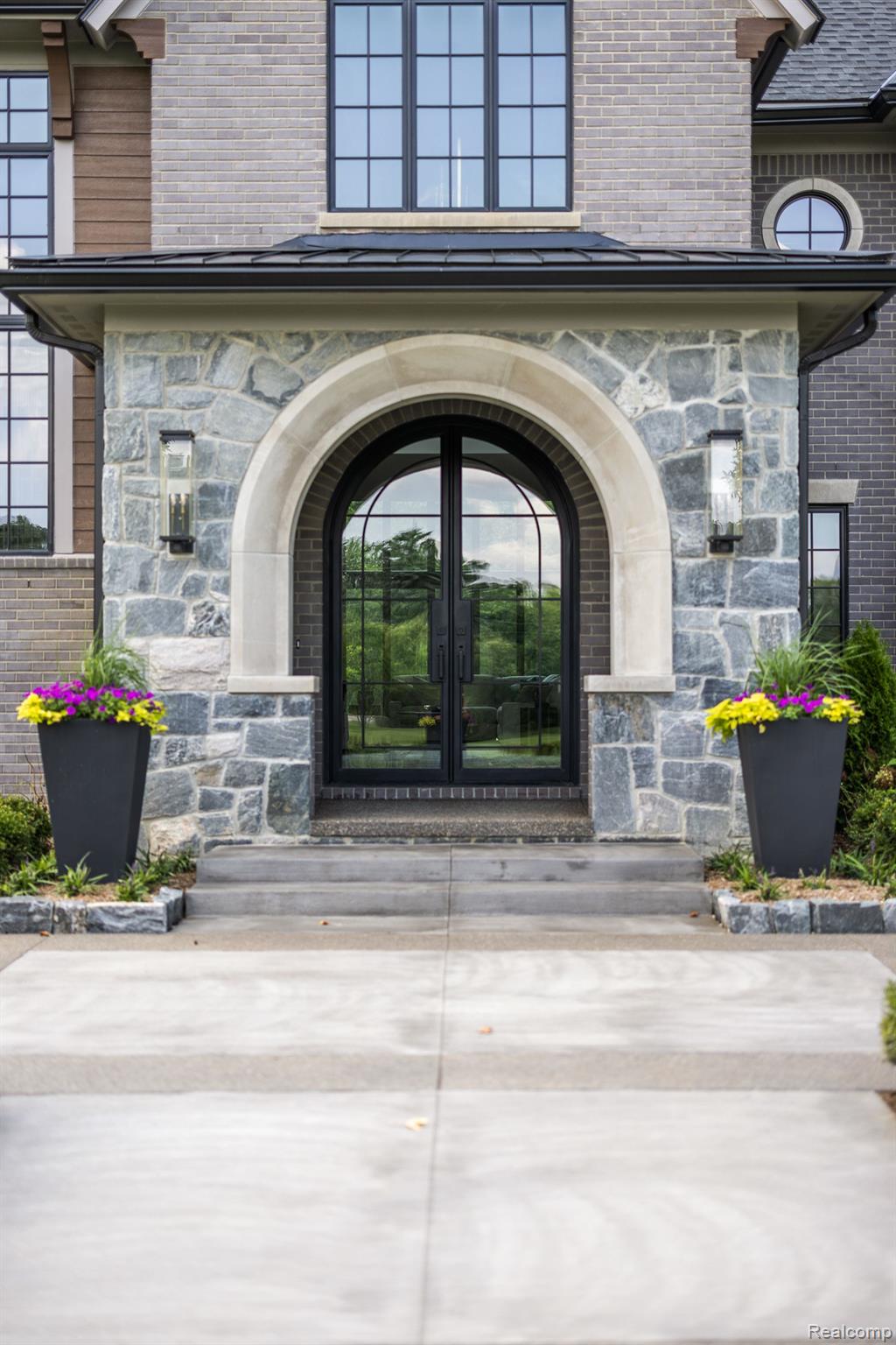 4995 Saddleridge Trail Ann Arbor City MI 48105