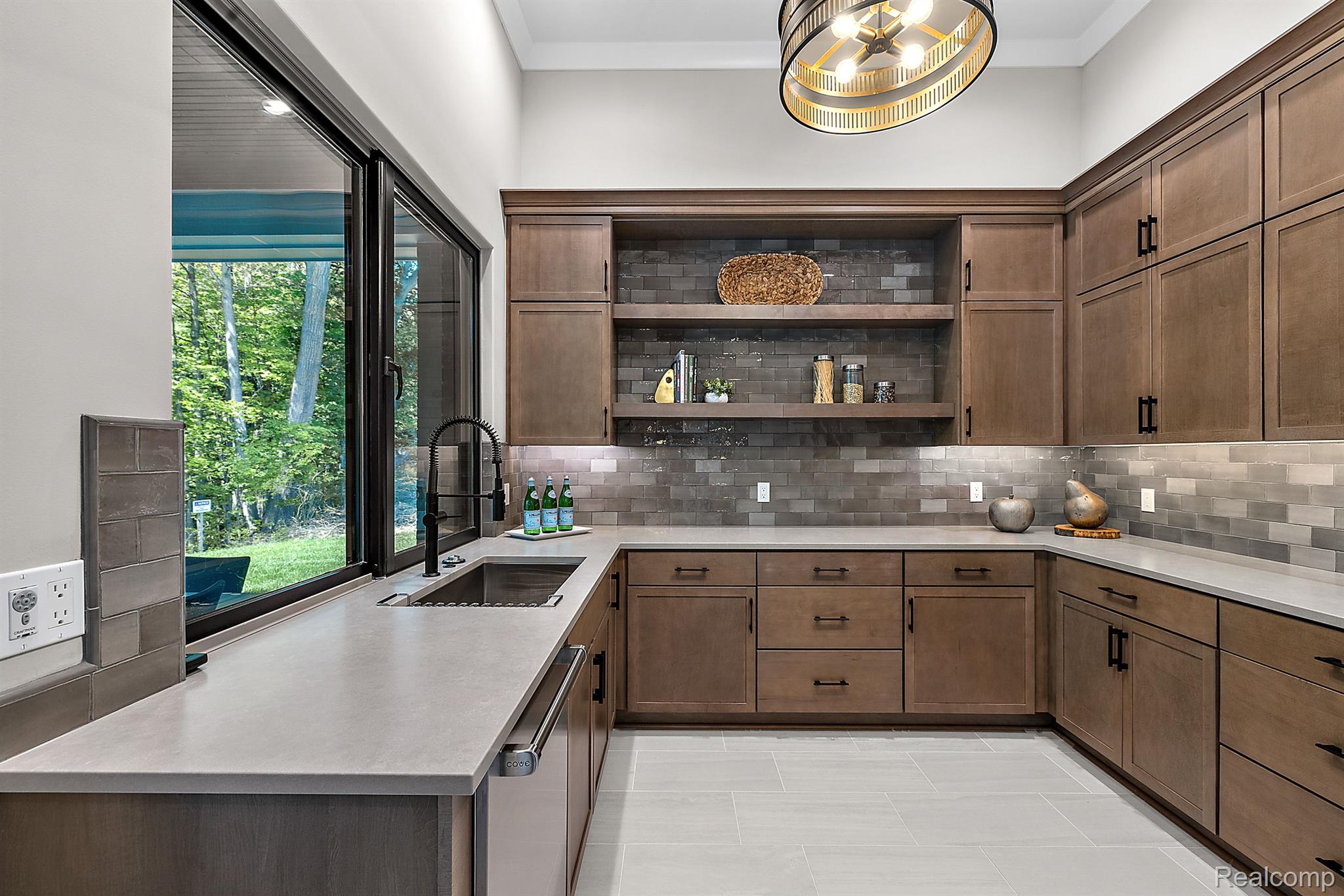 4995 Saddleridge Trail Ann Arbor City MI 48105