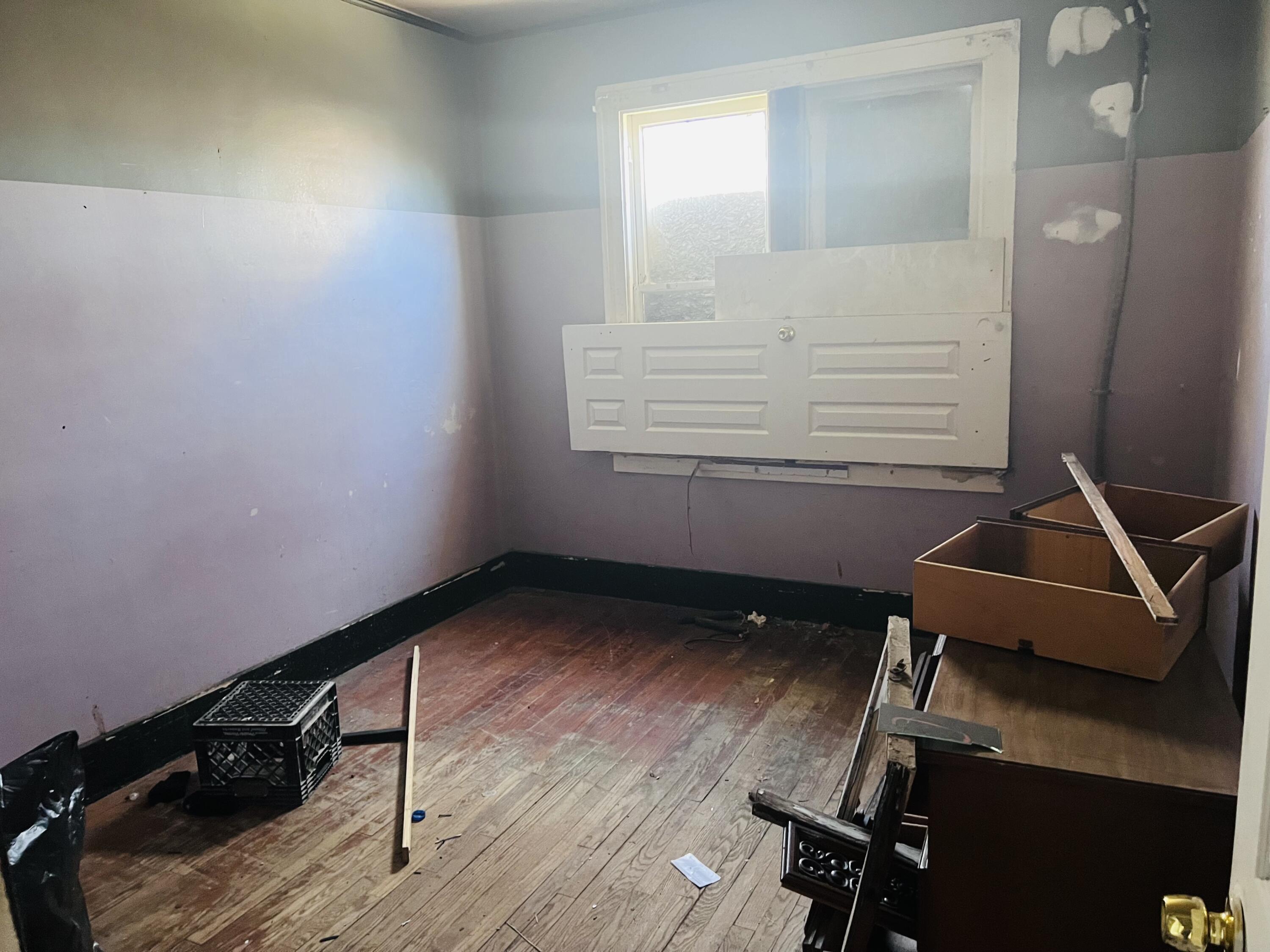 18040 Street Louis Avenue Detroit City MI 48234