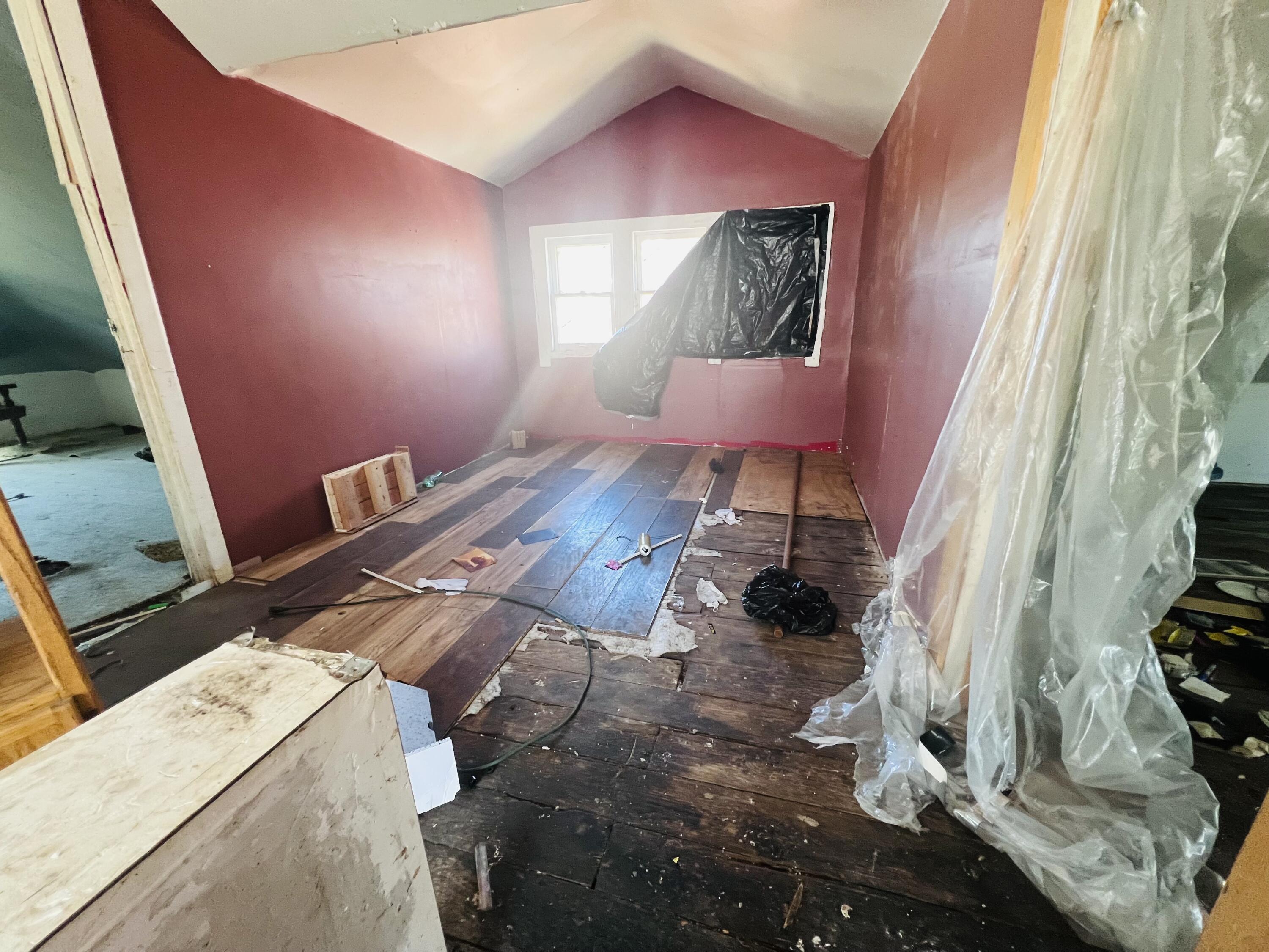 18040 Street Louis Avenue Detroit City MI 48234