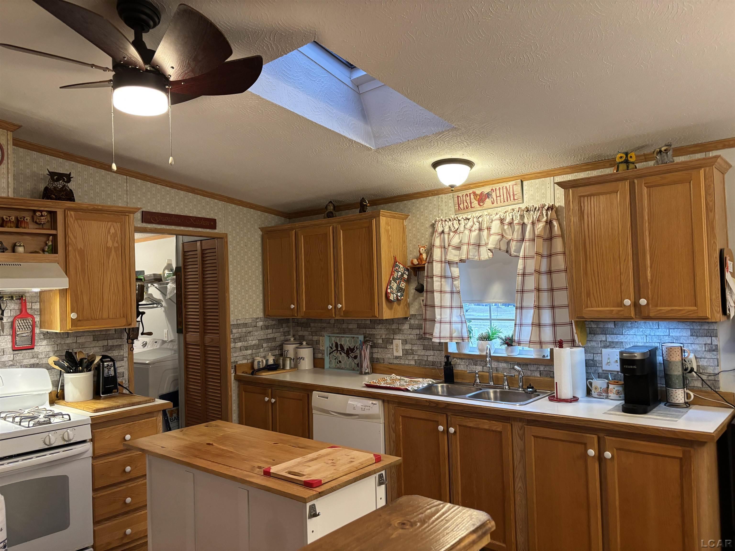 418 Birchwood Lot 195 Court Adrian City MI 49221