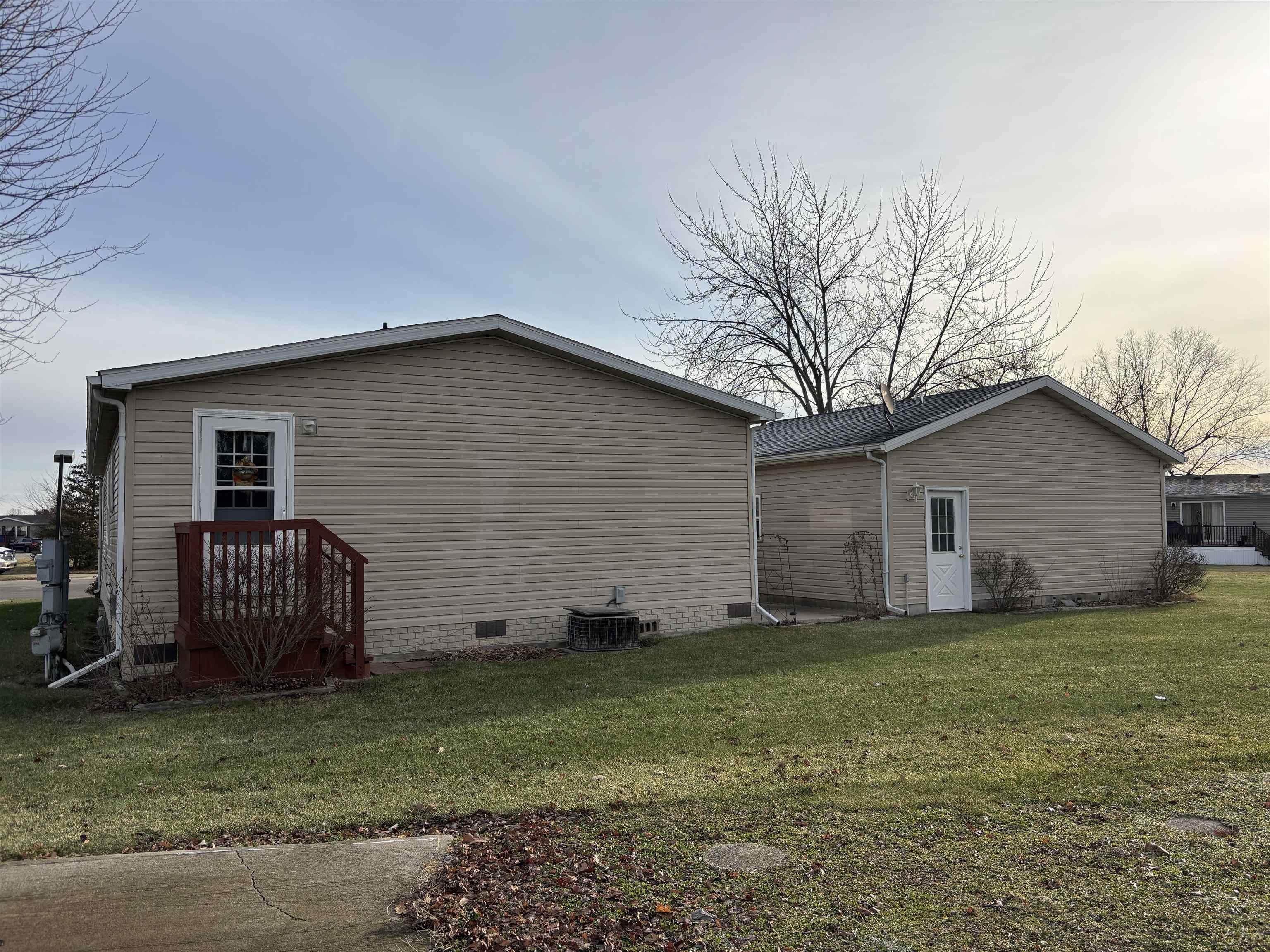 418 Birchwood Lot 195 Court Adrian City MI 49221