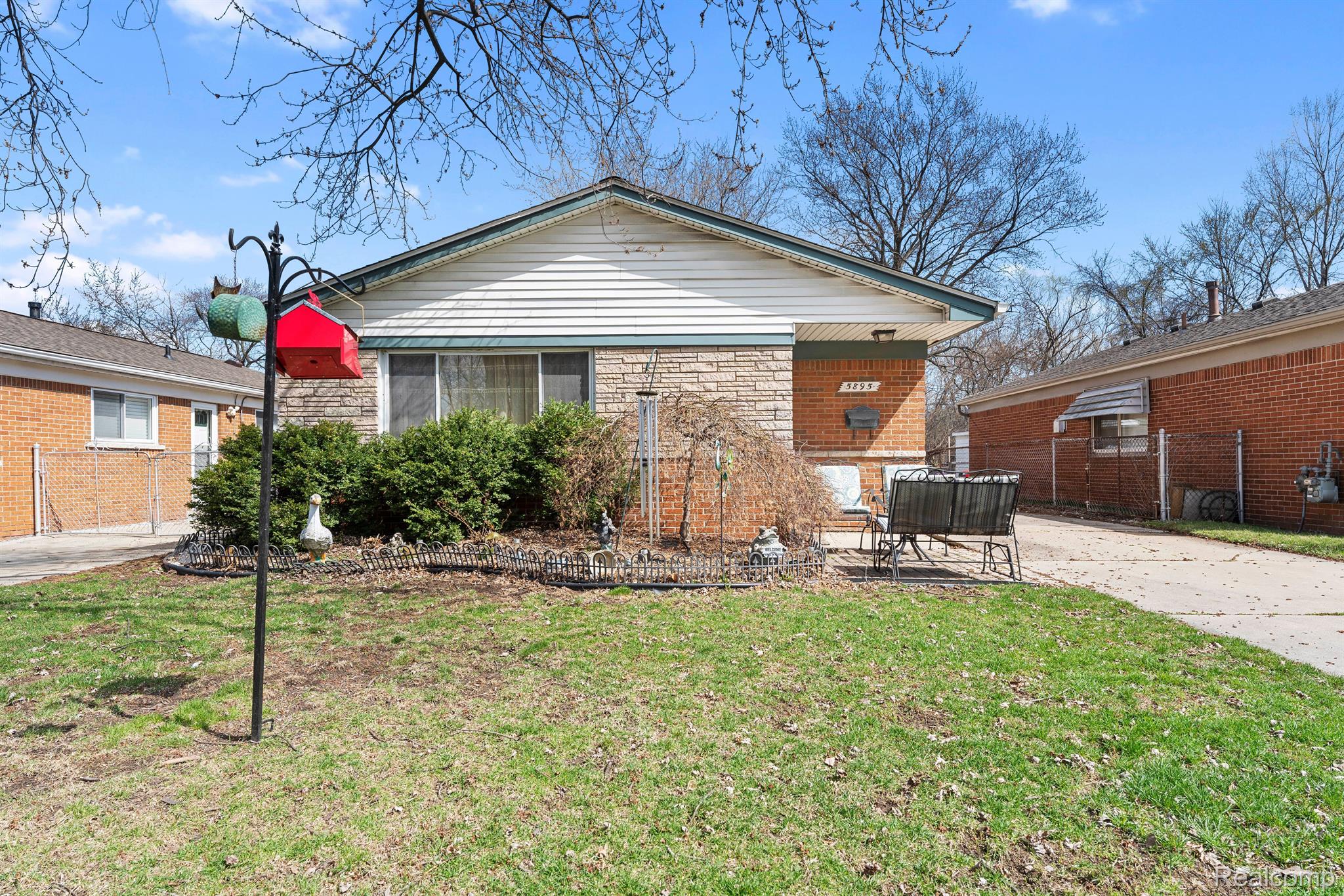 5895 Balfour Avenue Allen Park City MI 48101